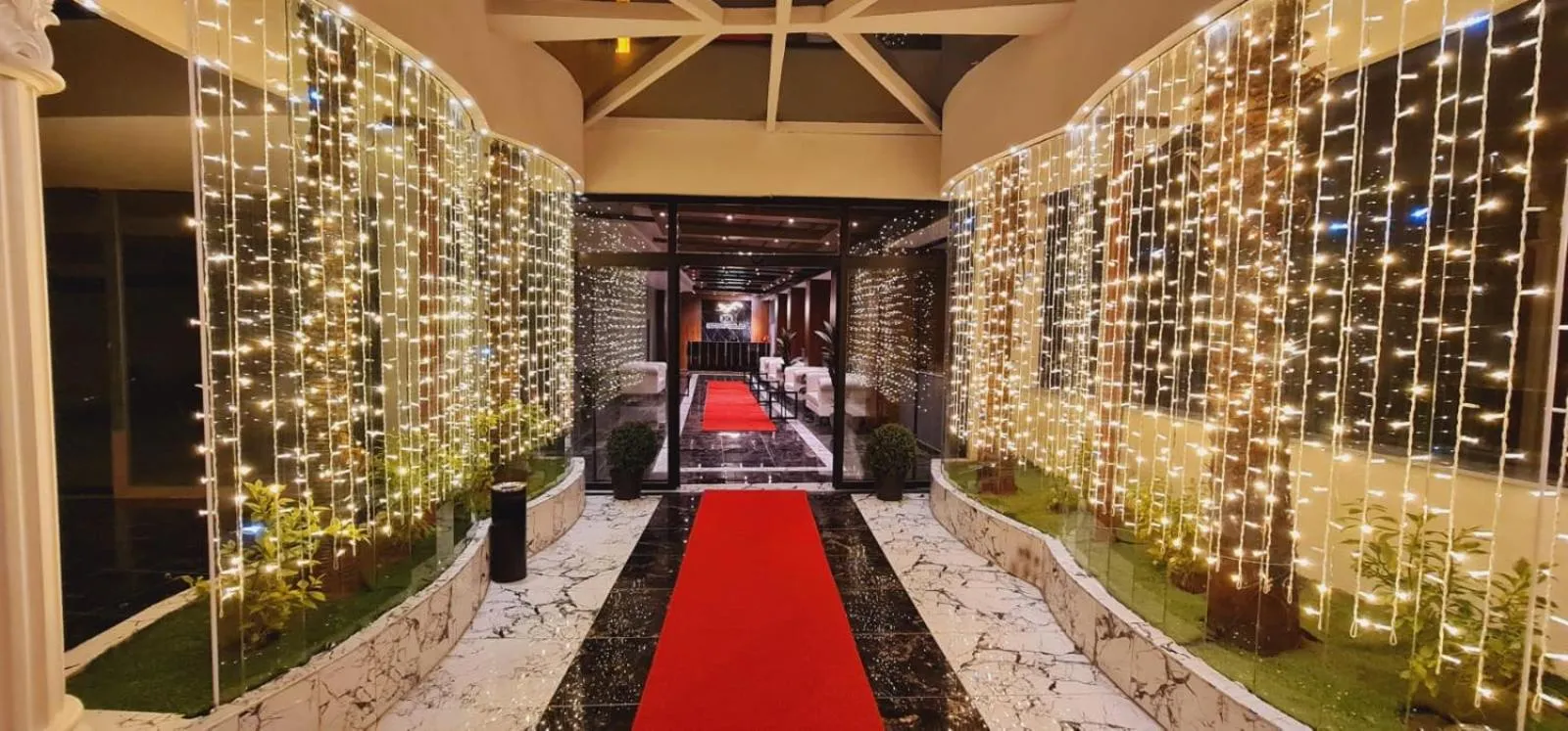 Facade/entrance in Istanblu Hotel Ataşehir