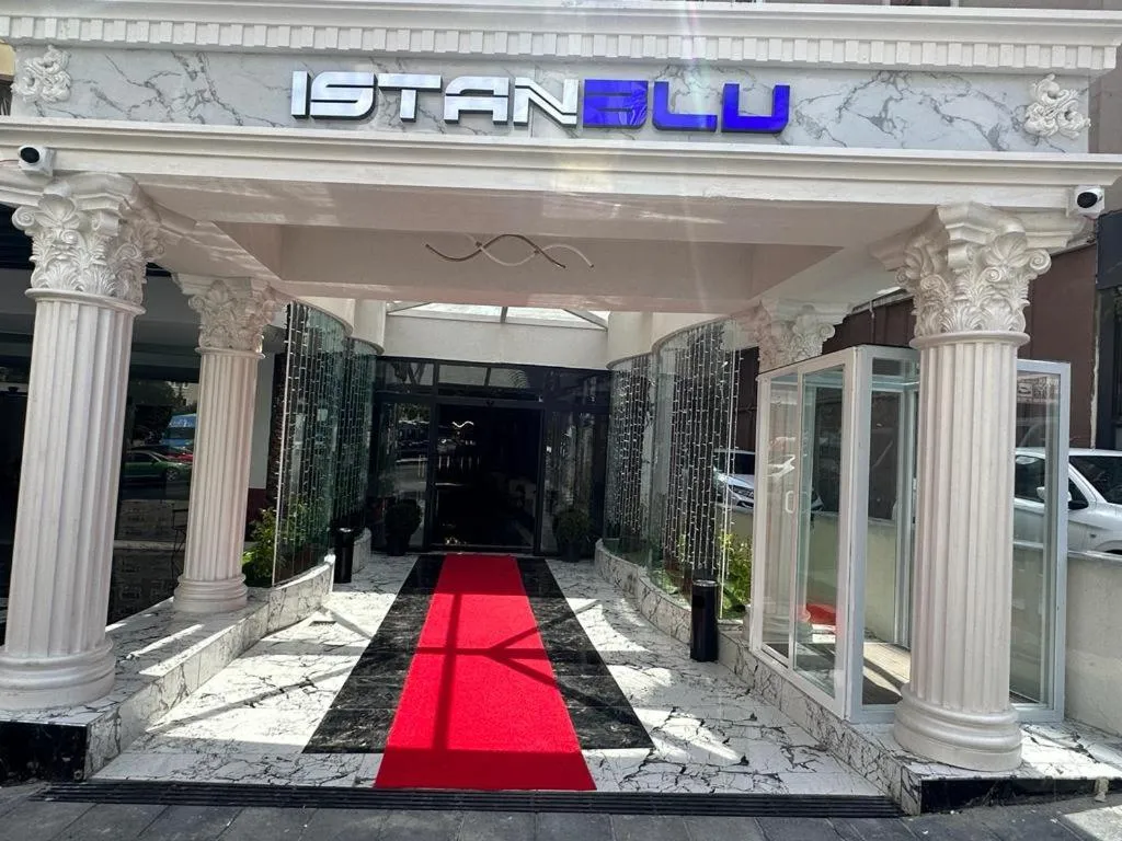 Facade/entrance in Istanblu Hotel Ataşehir