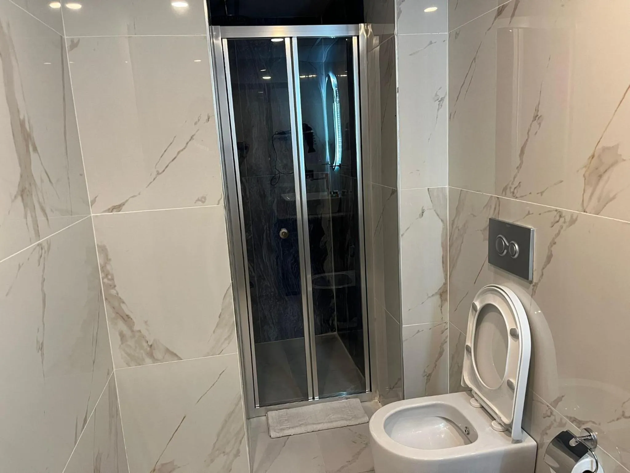 Bathroom in Istanblu Hotel Ataşehir