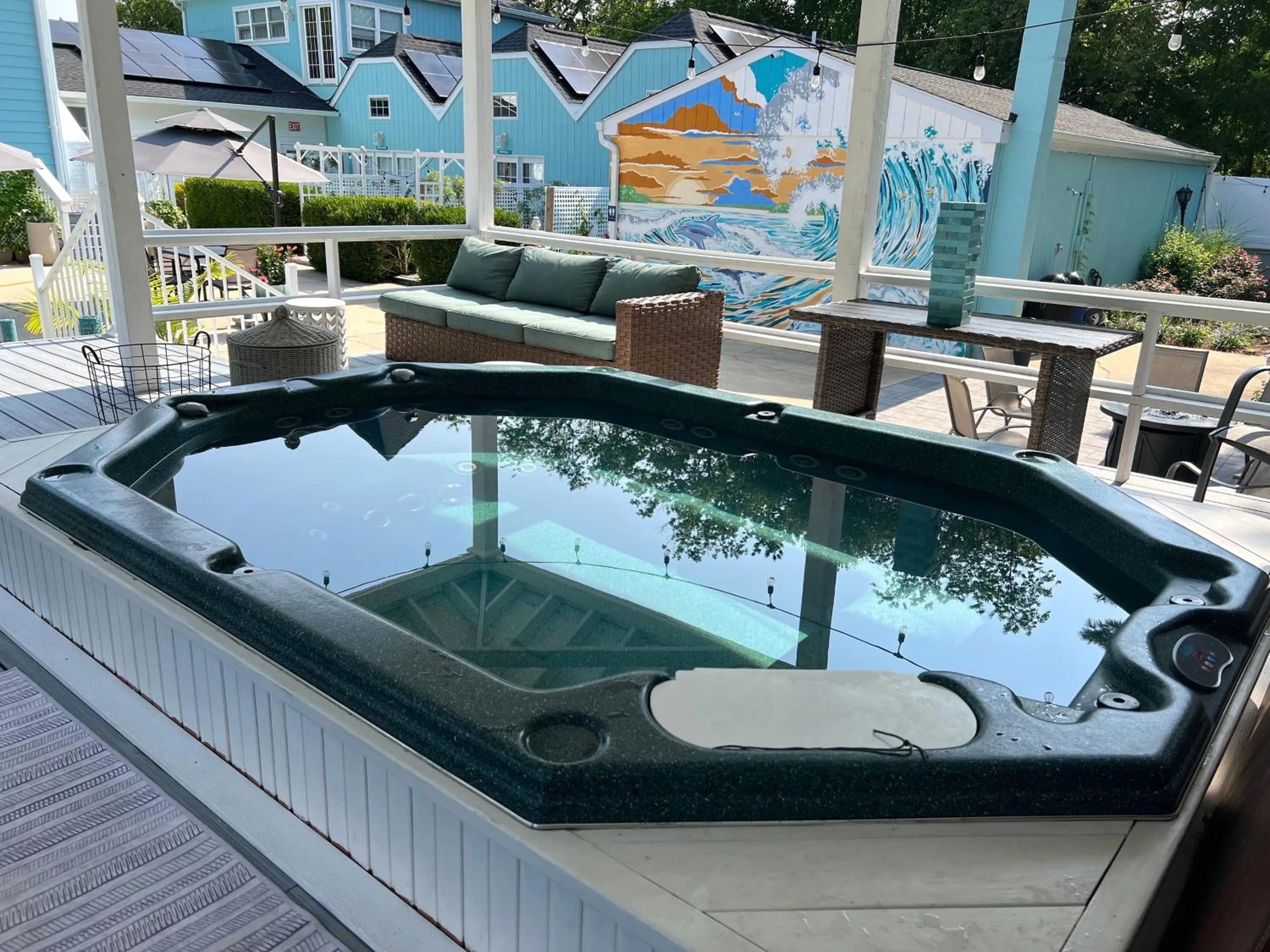Hot Tub in Mar Bella Boutique Hotel & Spa