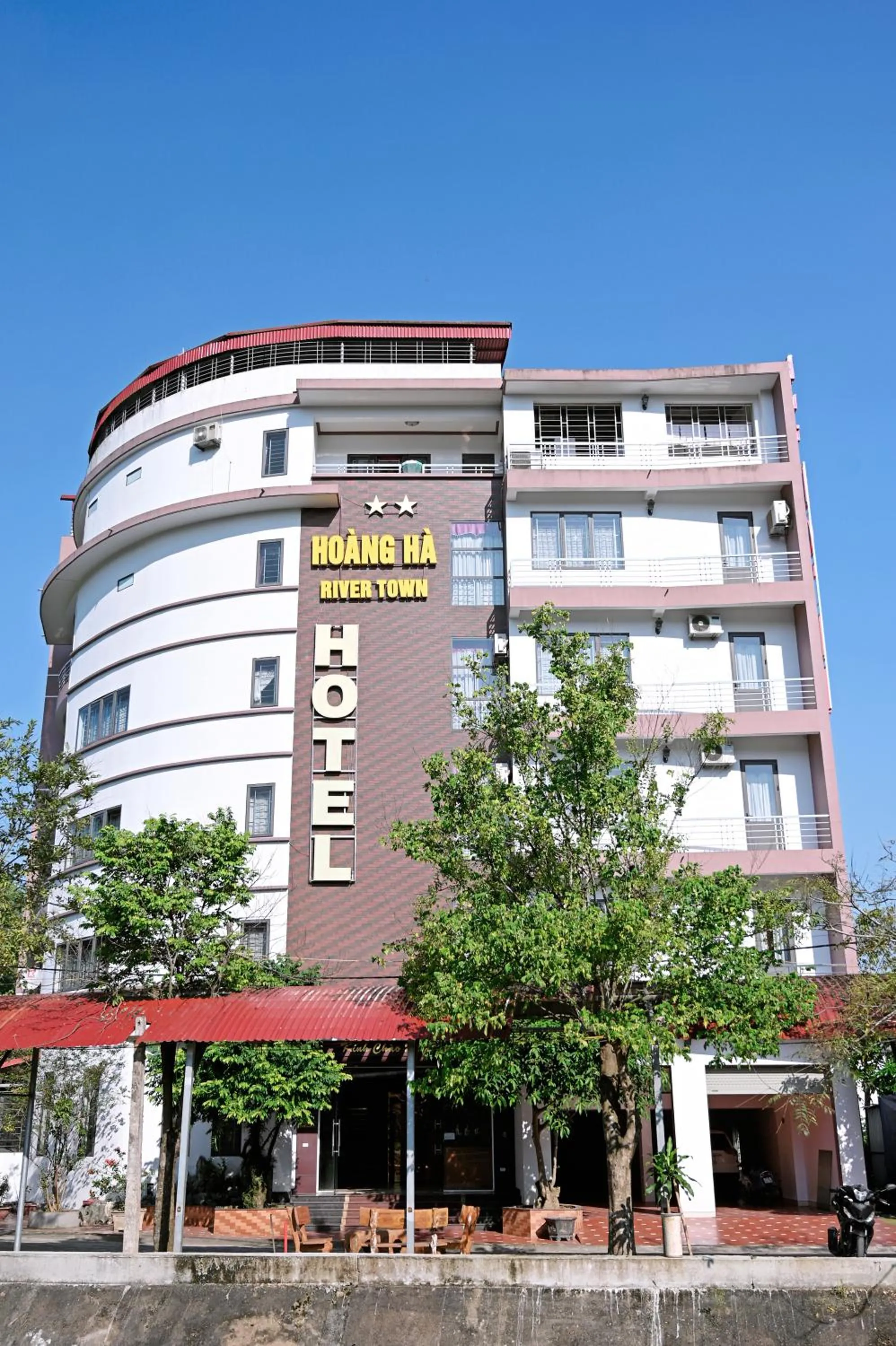 Property building in Khách sạn Hoàng Hà River Town