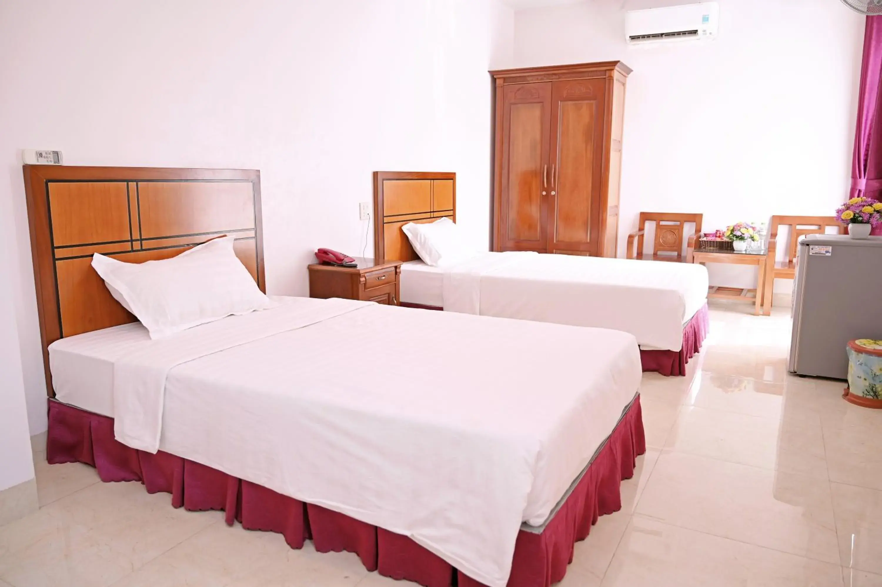 Twin Room - single occupancy in Khách sạn Hoàng Hà River Town Twin Room - single occupancy in Khách sạn Hoàng Hà River Town