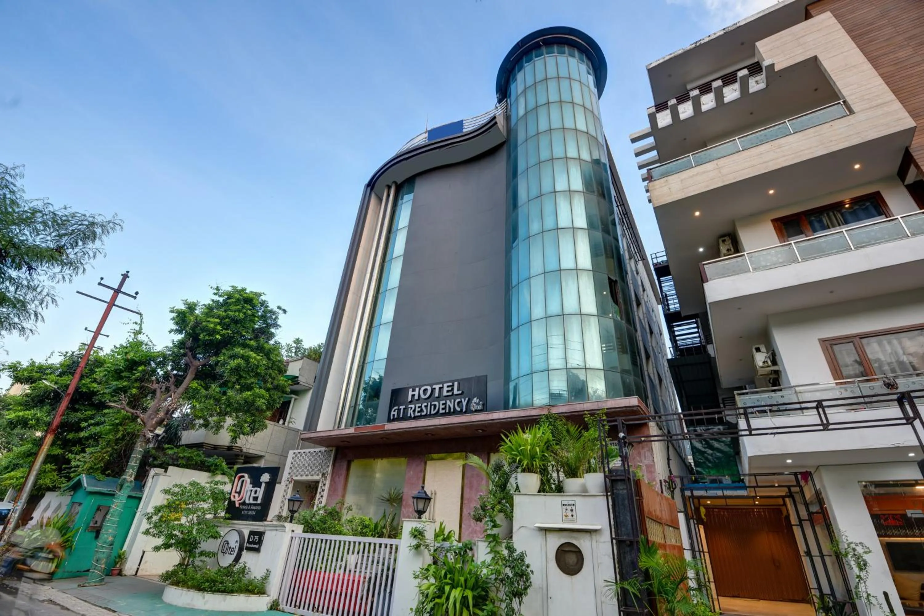 Property building in Qotel Comfort AT Residency Kaushambi Anand Vihar