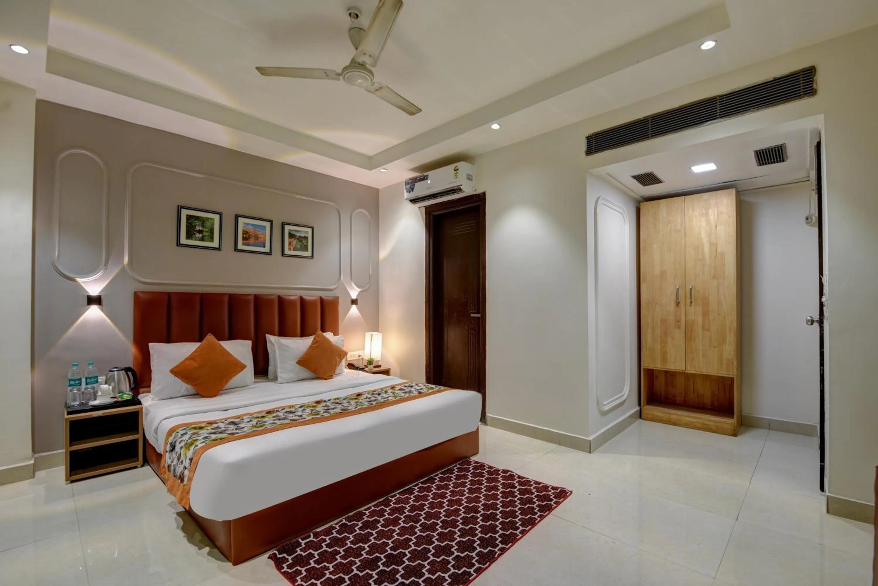 Bed in Qotel Comfort AT Residency Kaushambi Anand Vihar