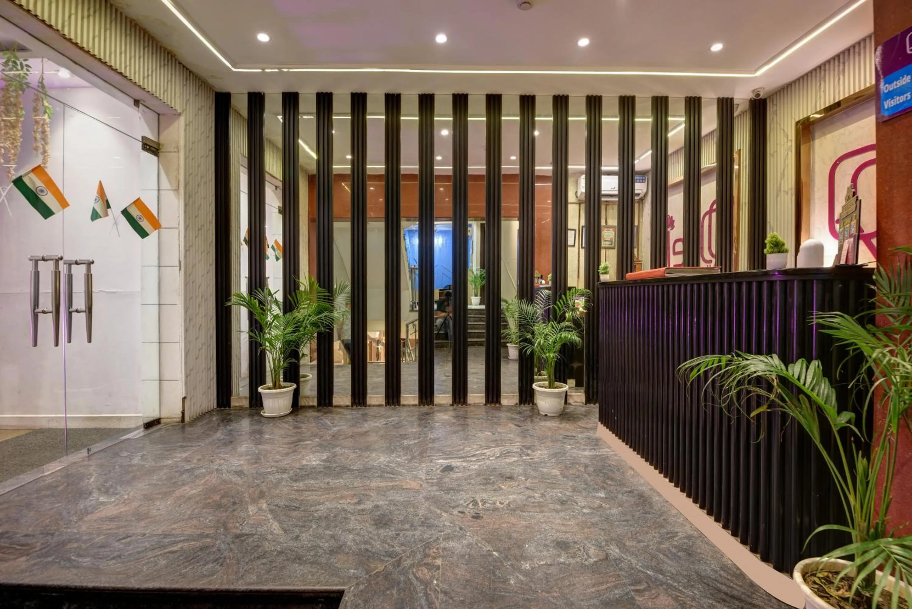 Lobby or reception in Qotel Comfort AT Residency Kaushambi Anand Vihar