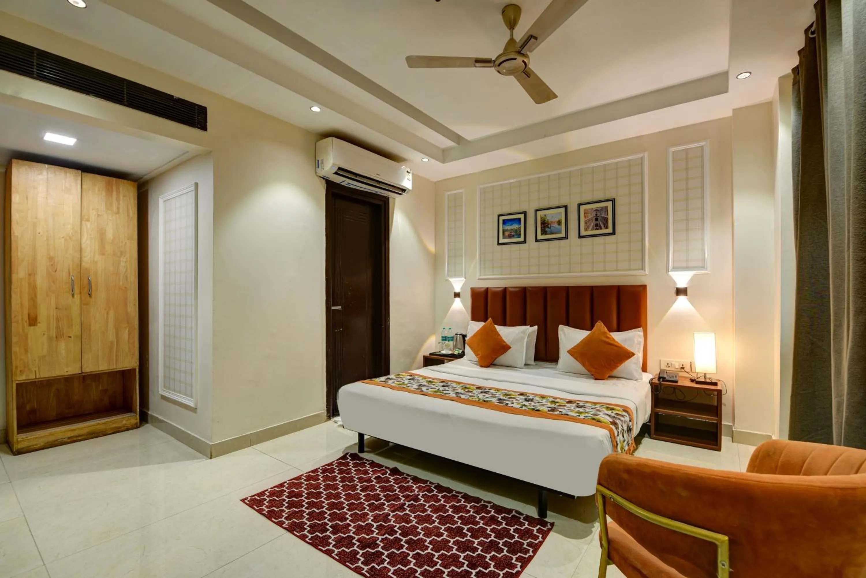 Bed in Qotel Comfort AT Residency Kaushambi Anand Vihar