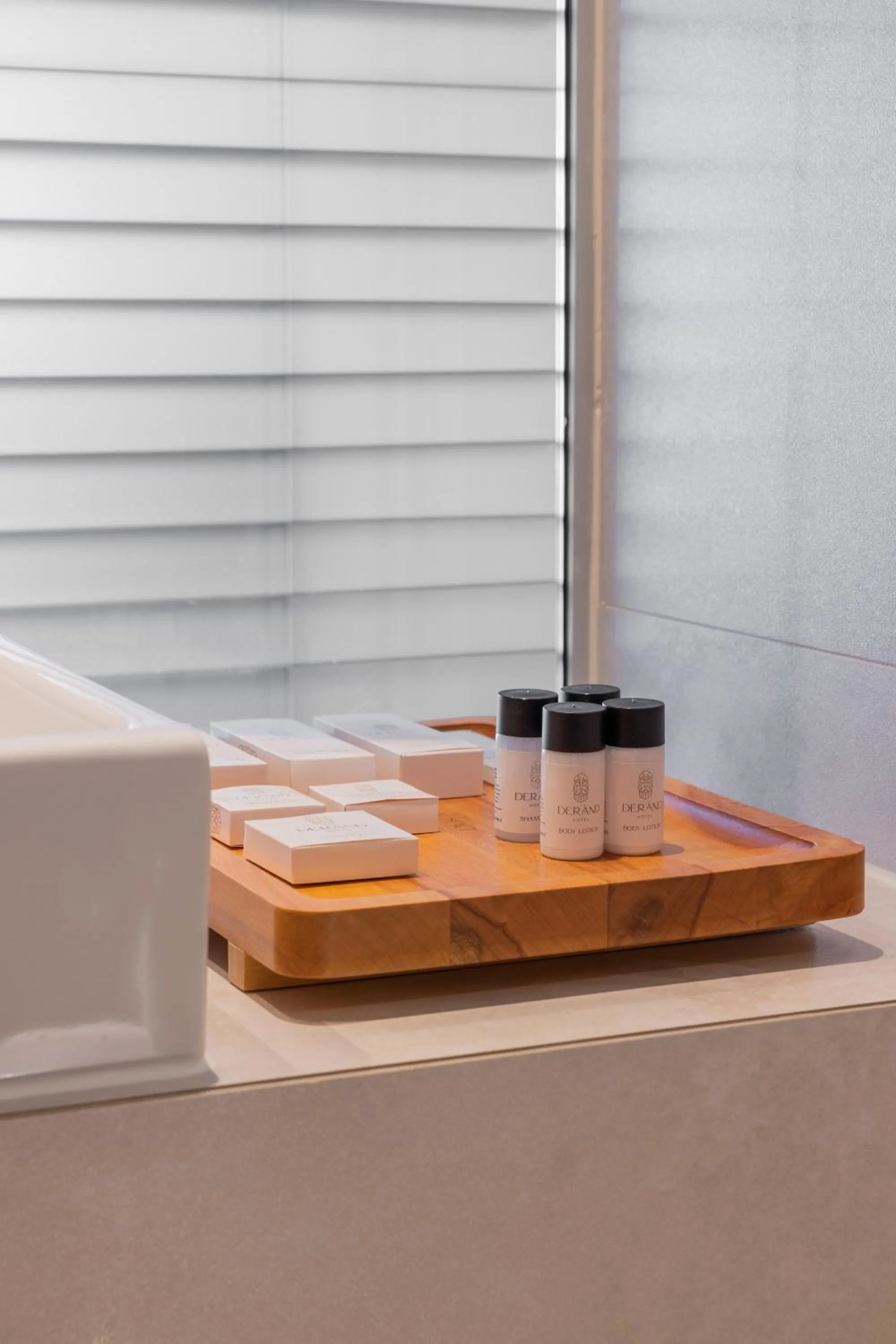 Bathroom in Derand Hotel