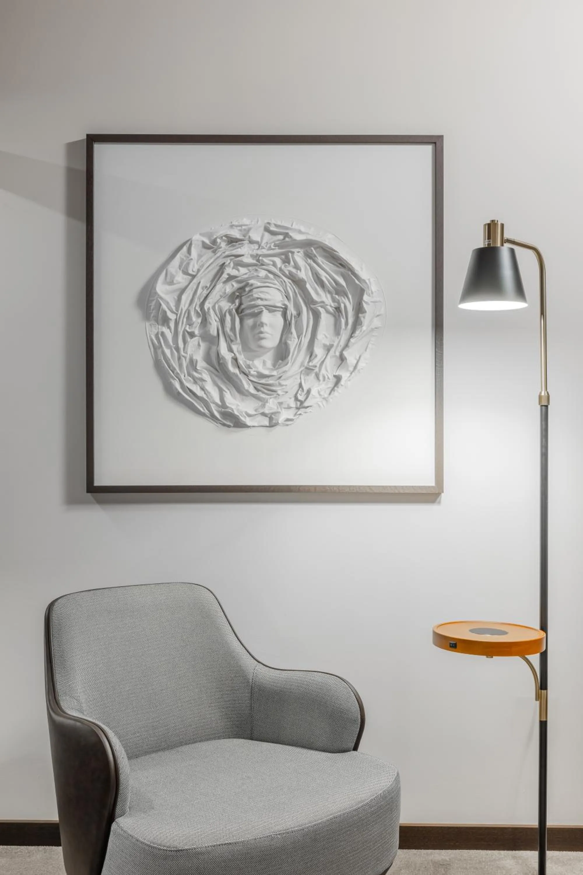 Decorative detail in Derand Hotel