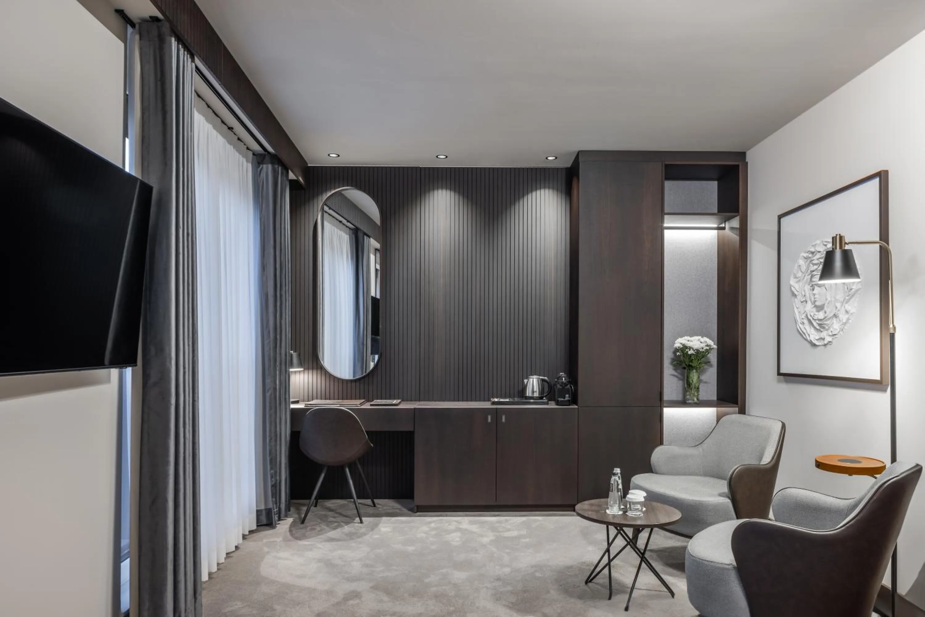 Seating area in Derand Hotel