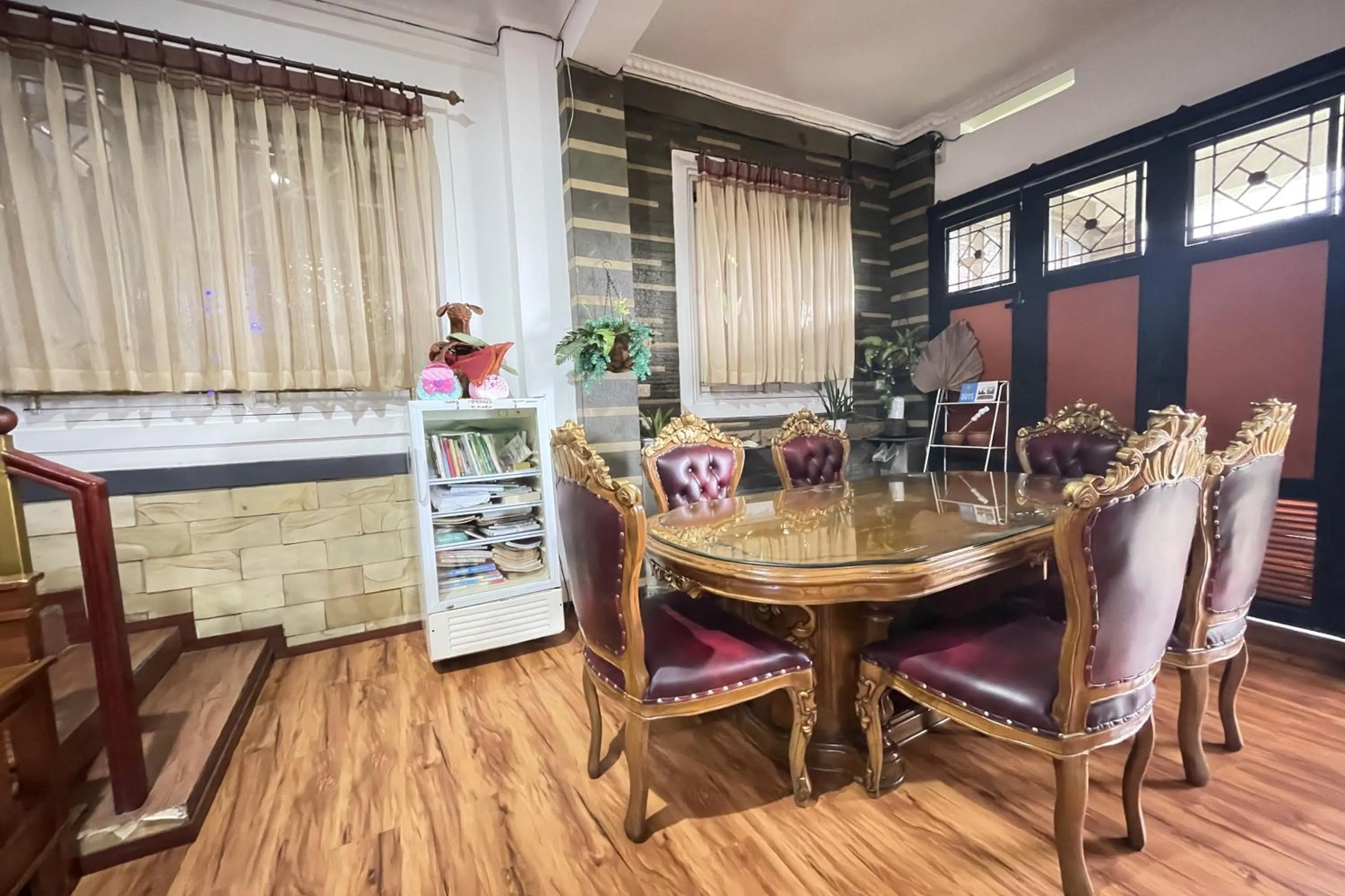Dining area in Garden Lounge Villa