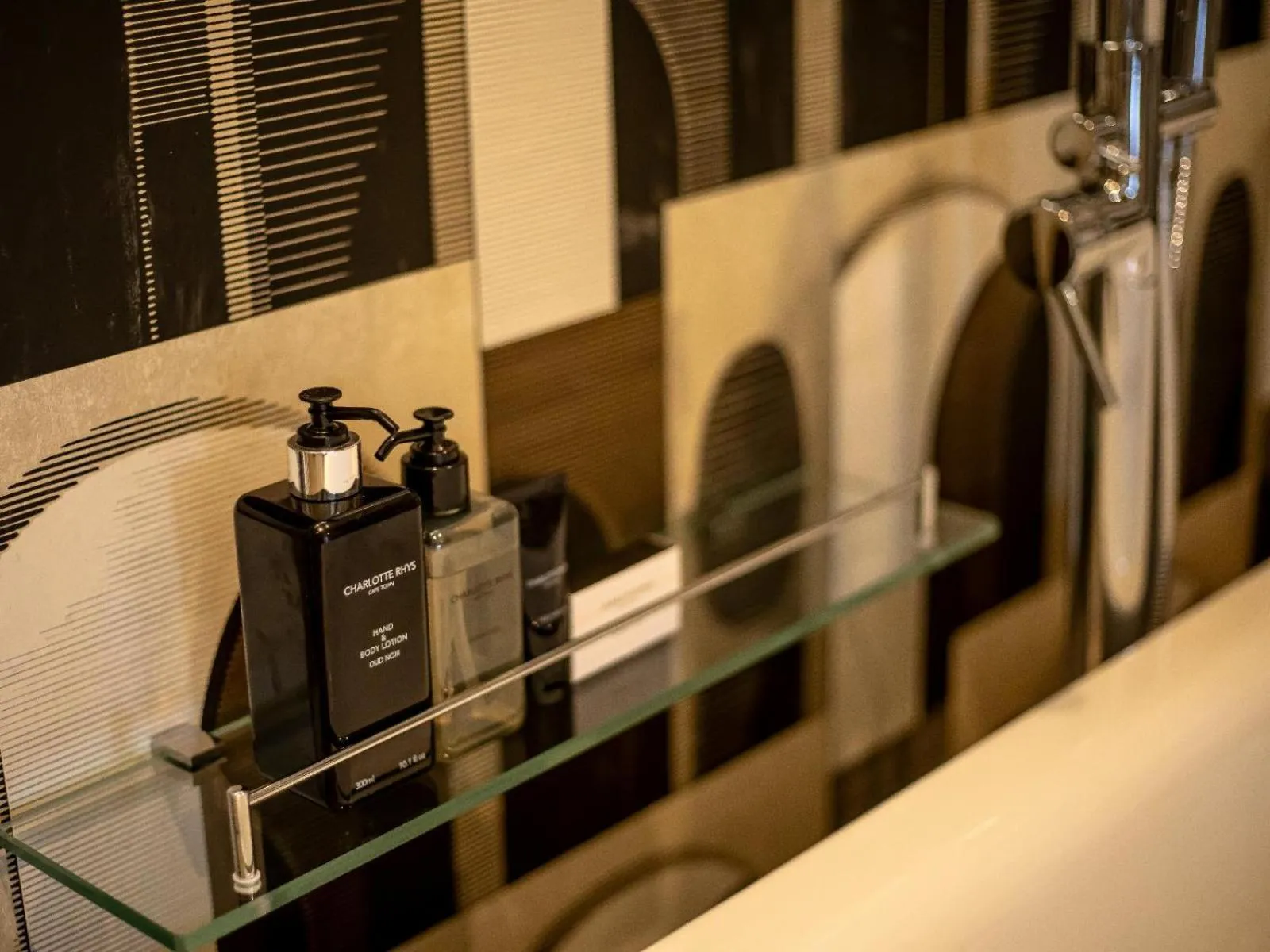 Bathroom in Shekinah Lion & Game Lodge