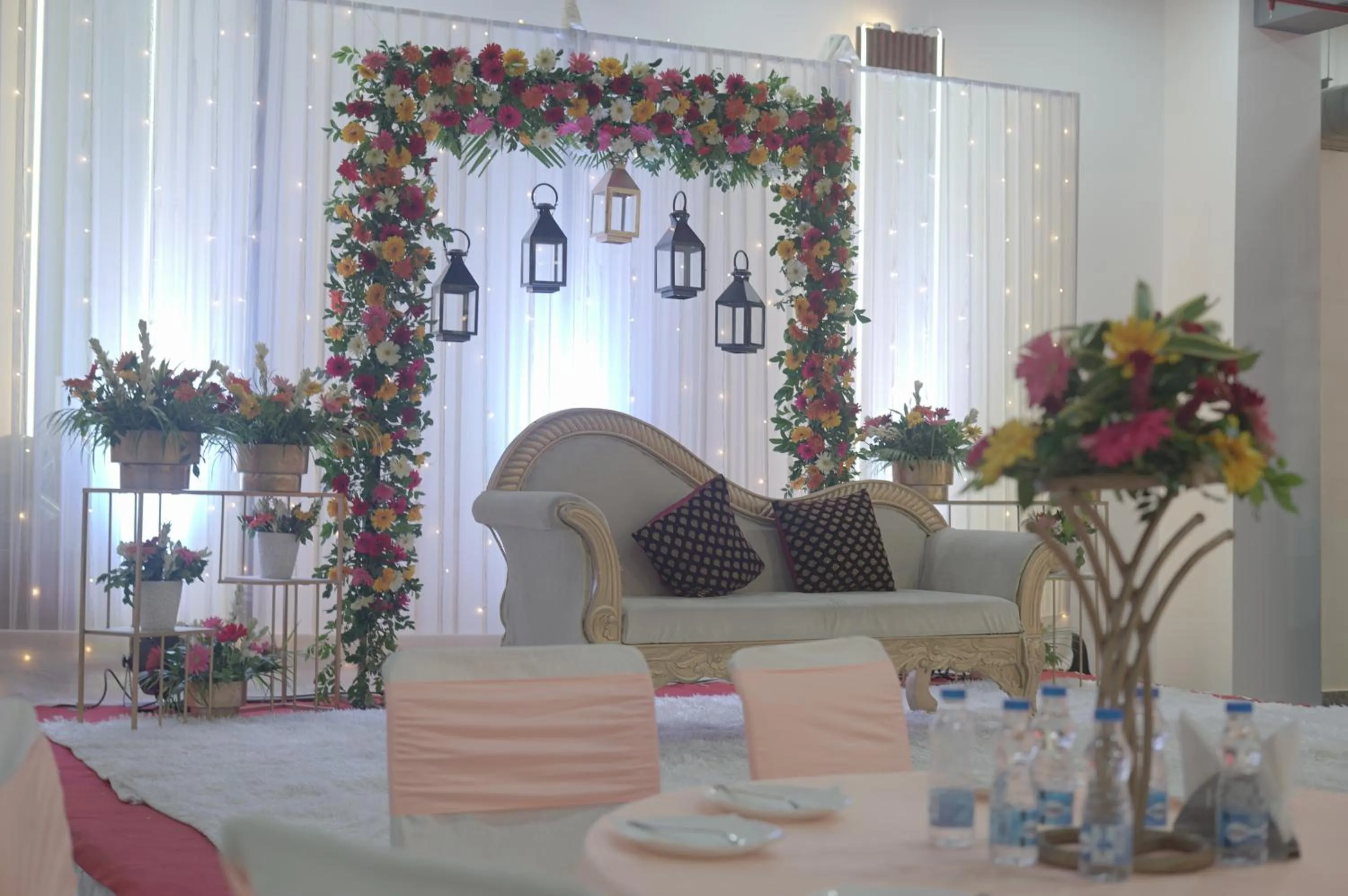 Banquet/Function facilities in RR Galaxy