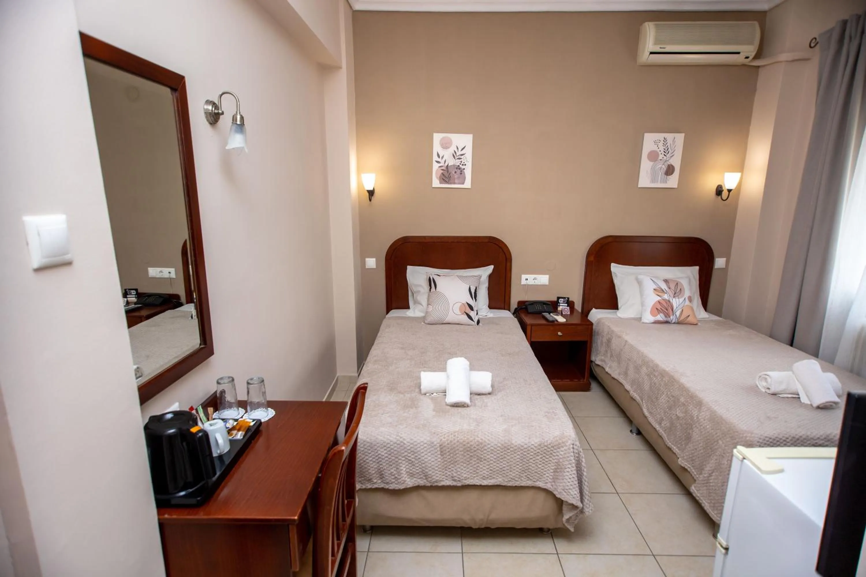 Bed in Hotel Strimoniko