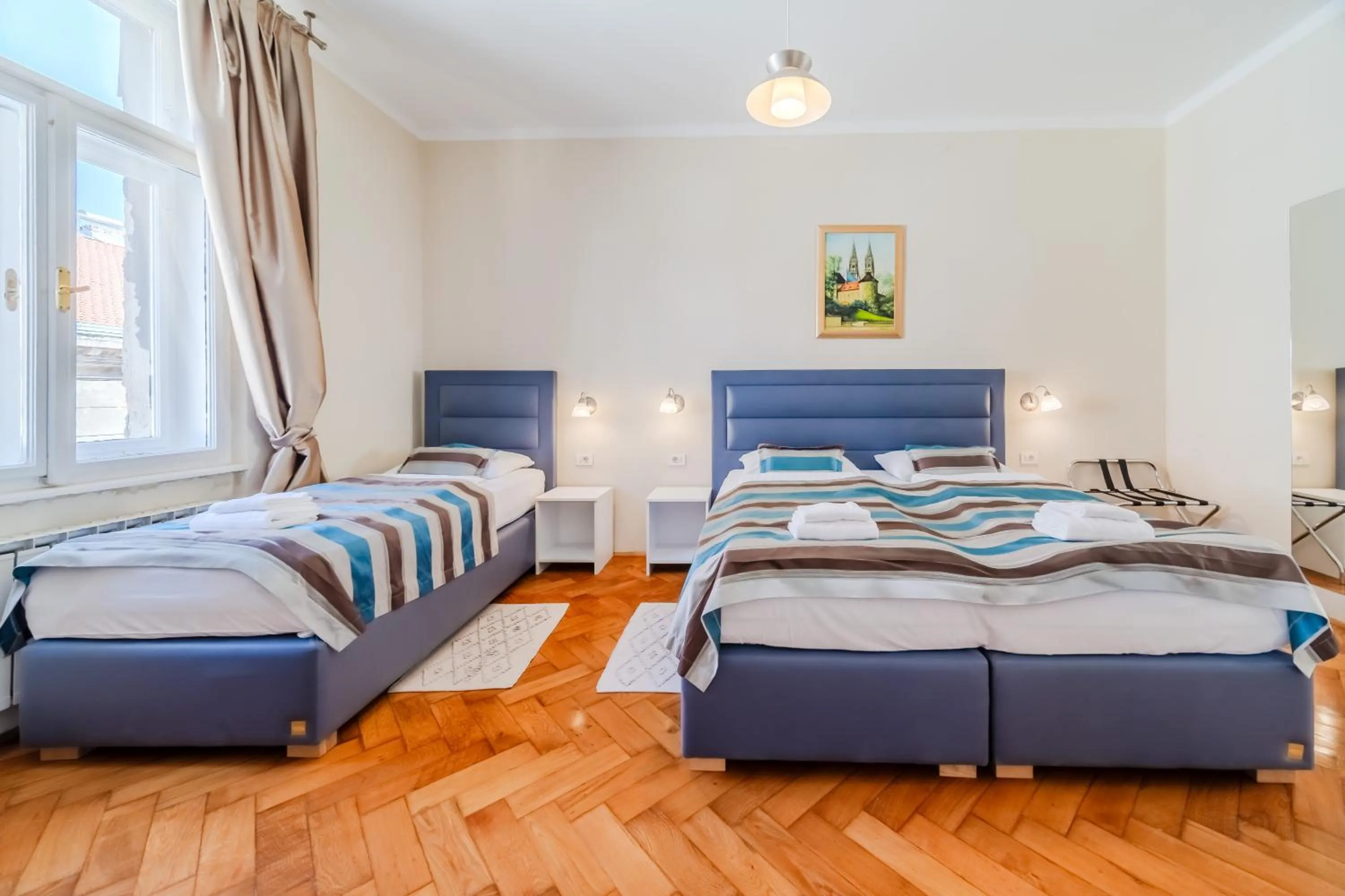 Bed in Apartments & Rooms Flowers