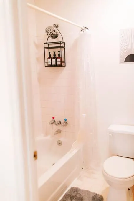 Cozy 3-Bed Athens Getaway, Right Near UGA!