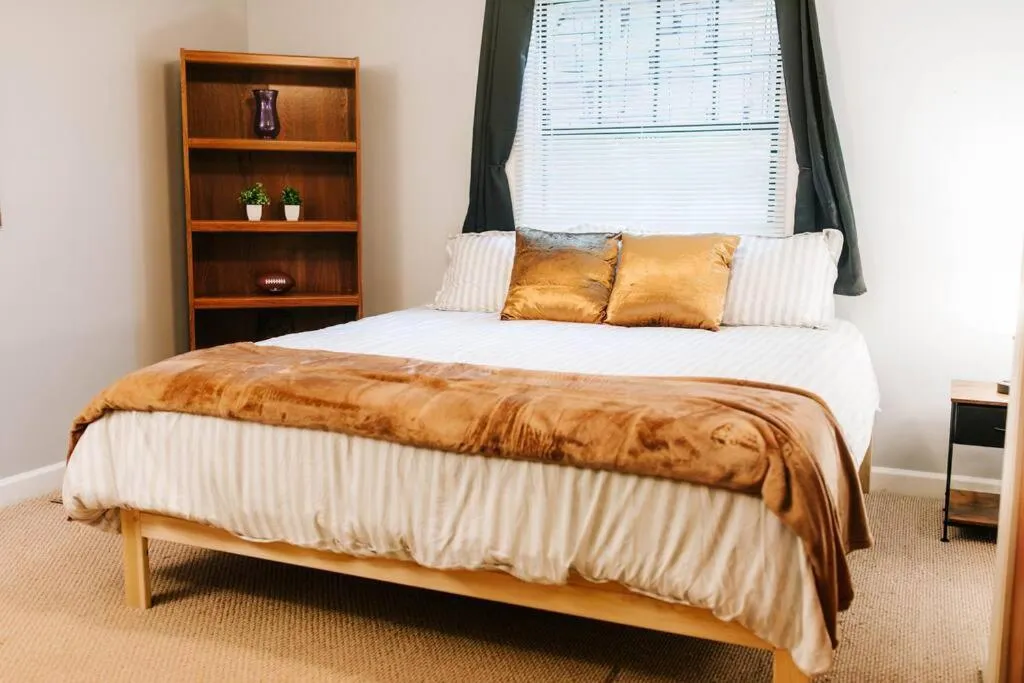 Bed in Cozy 3-Bed Athens Getaway, Right Near UGA!