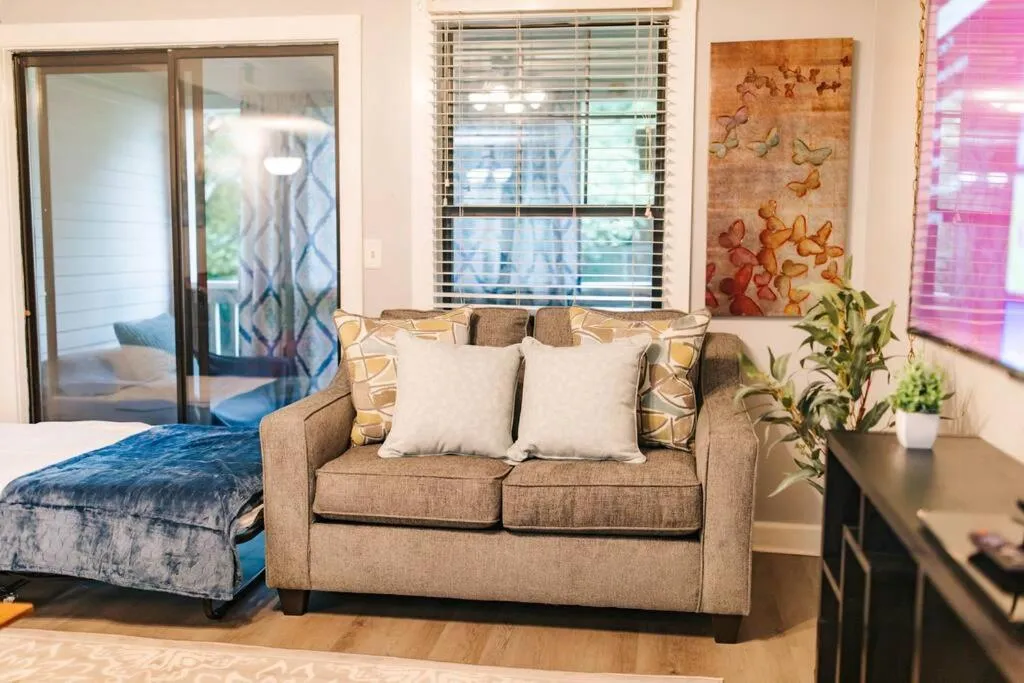 Cozy 3-Bed Athens Getaway, Right Near UGA!