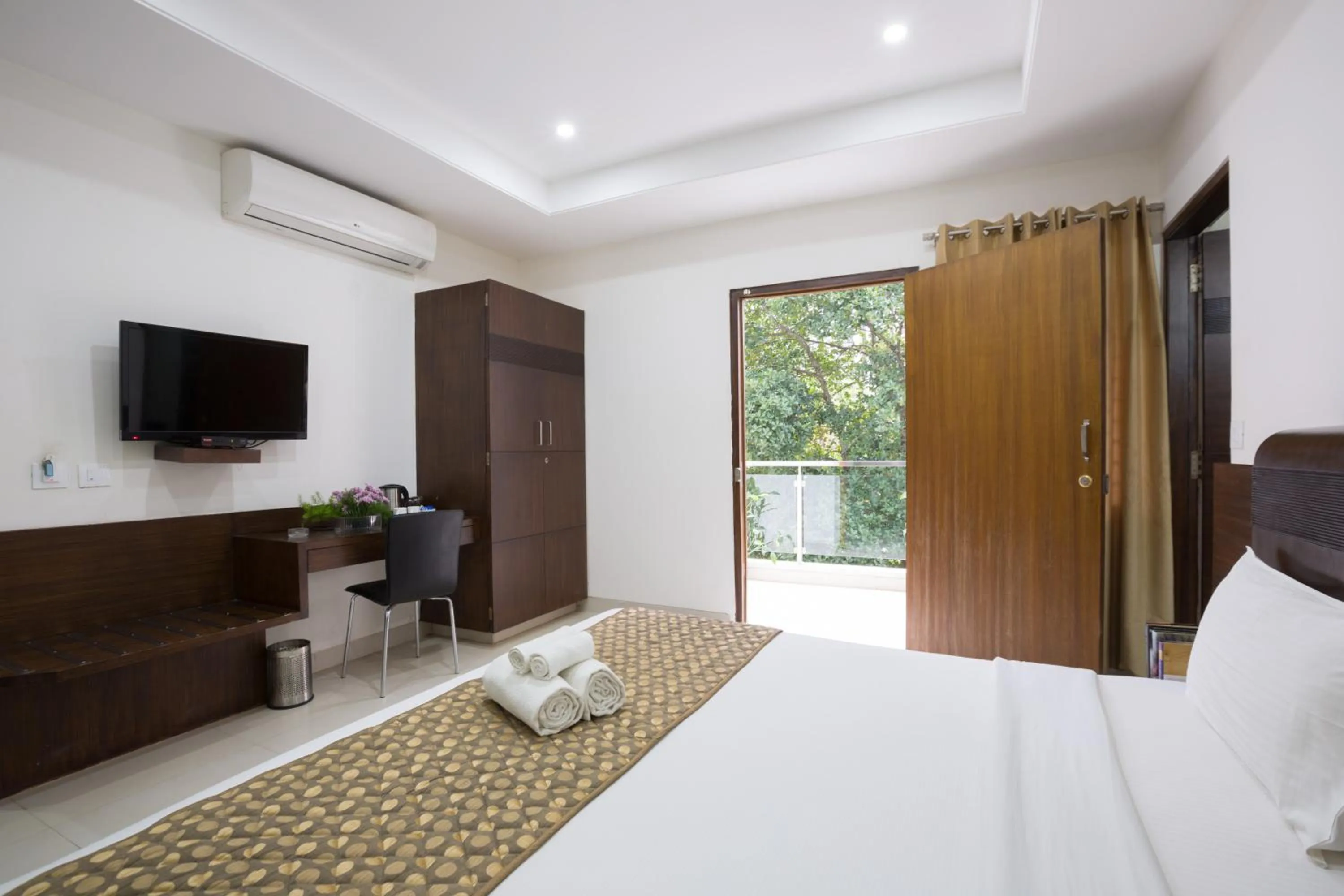 Bed in Sanctum Suites BEL Road Bangalore