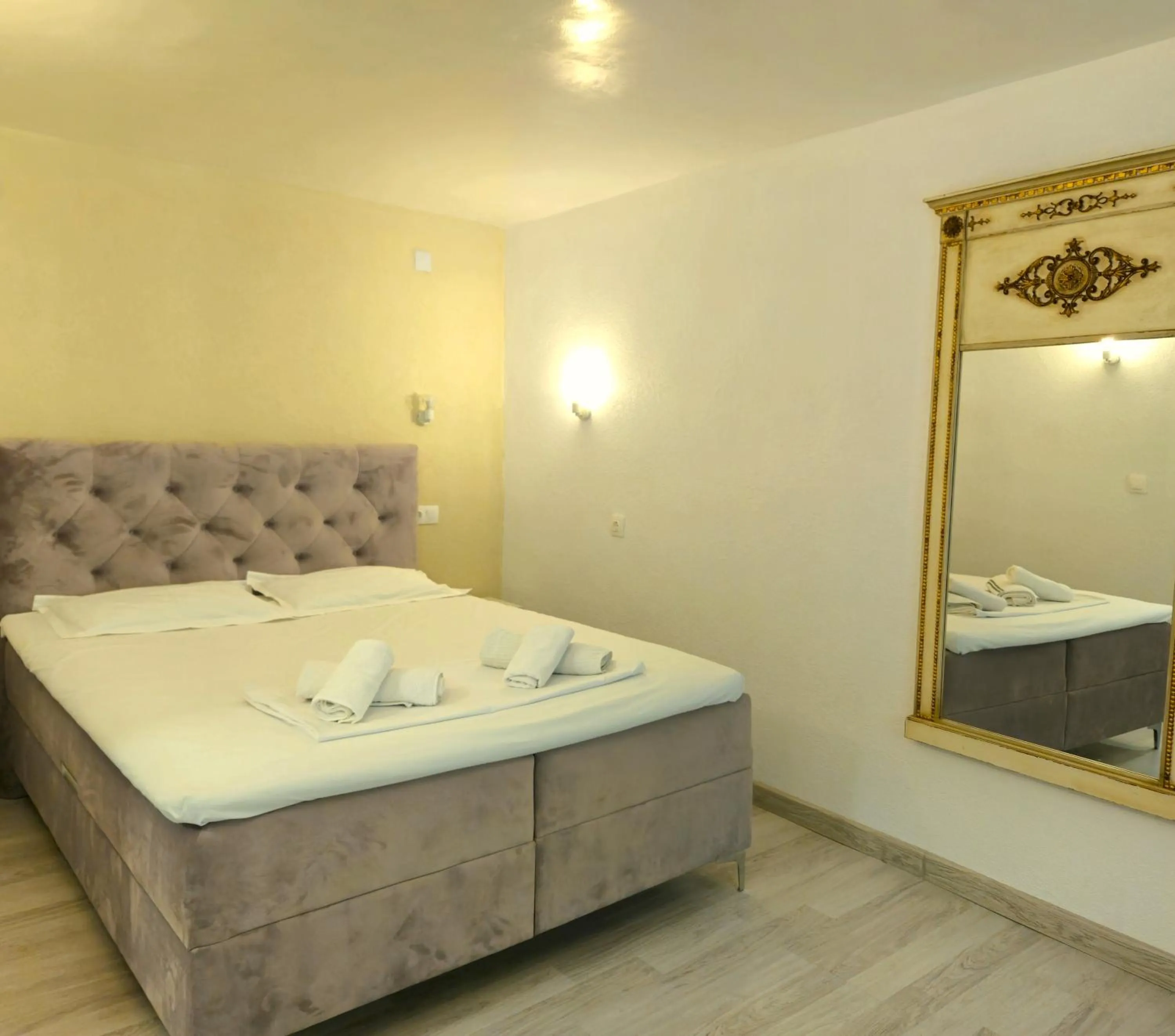 Bed in Hotel Saint Nedelya