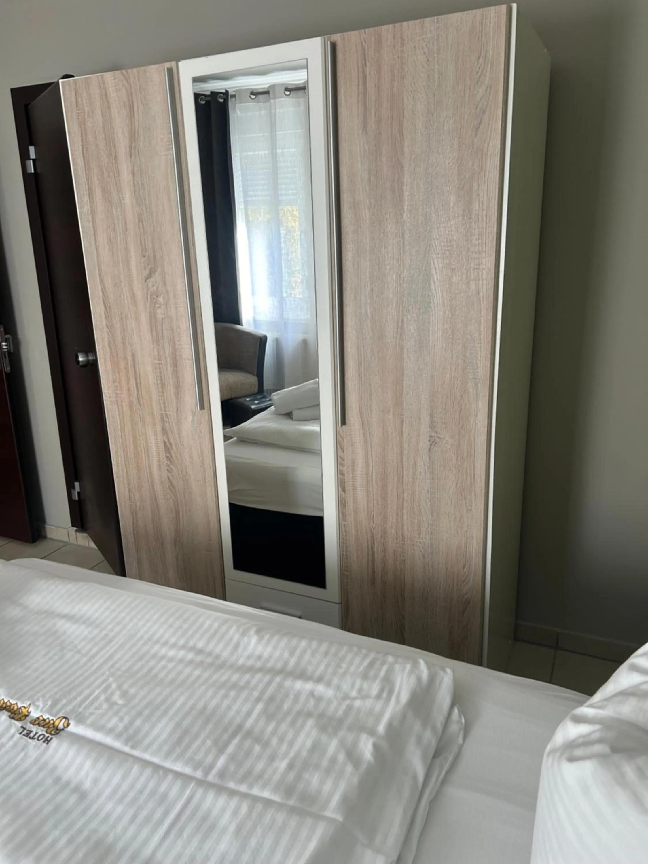 Bed in Gaststätte Pütz