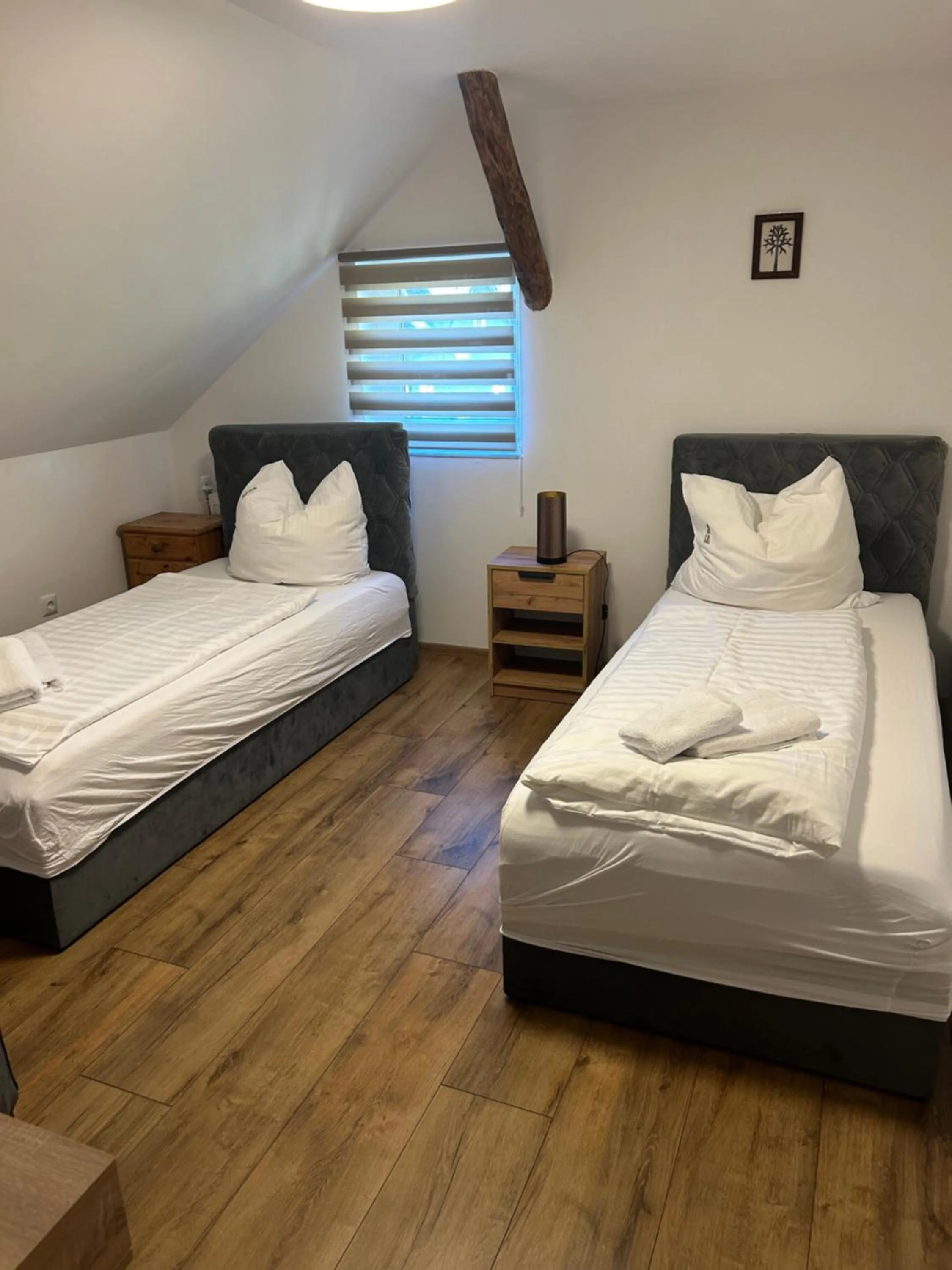 Bed in Gaststätte Pütz