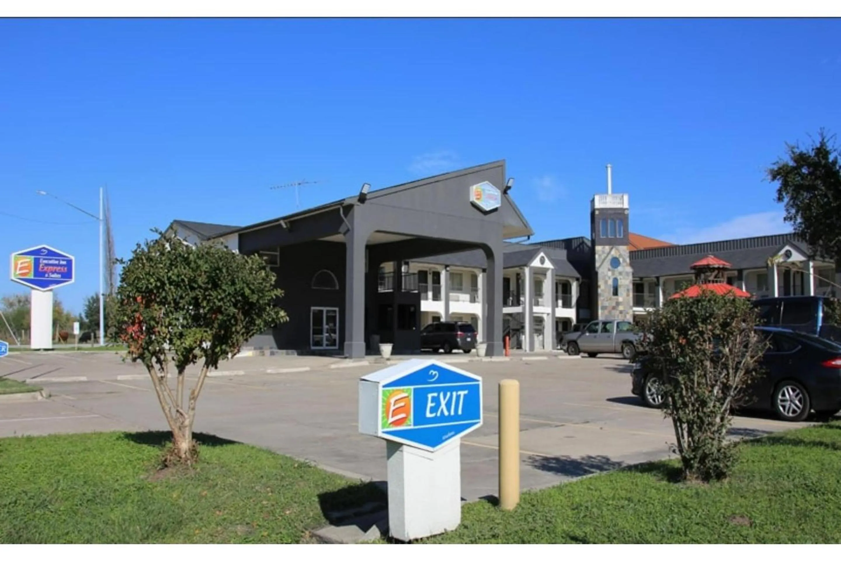 Facade/entrance in Hotel O Executive Inn & Suites Cuero Hwy 87