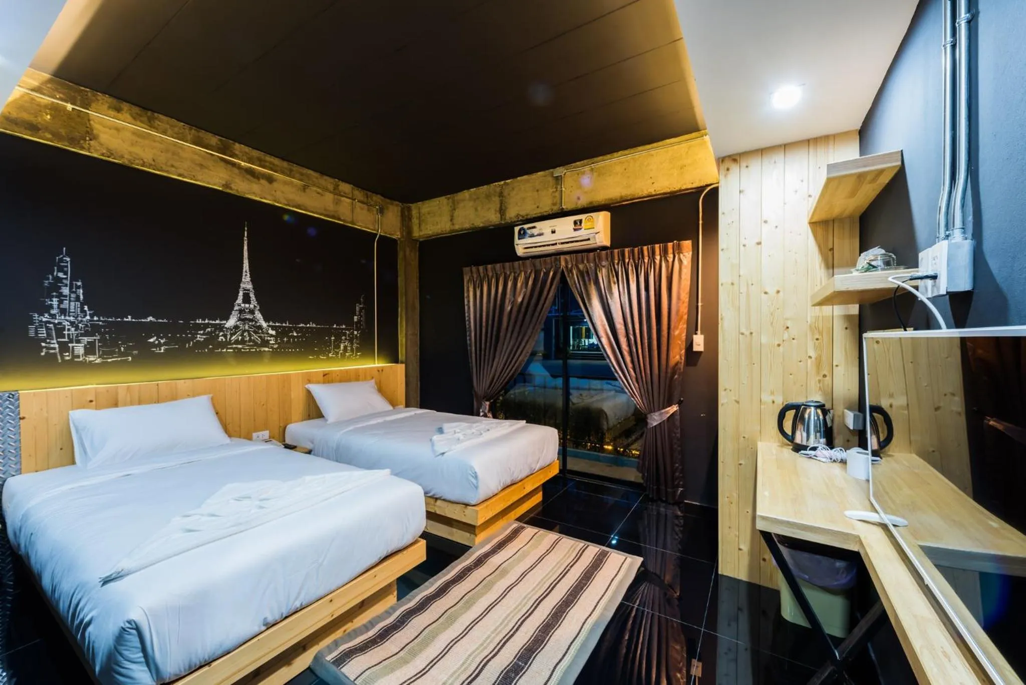 Bed in Nine blue residence