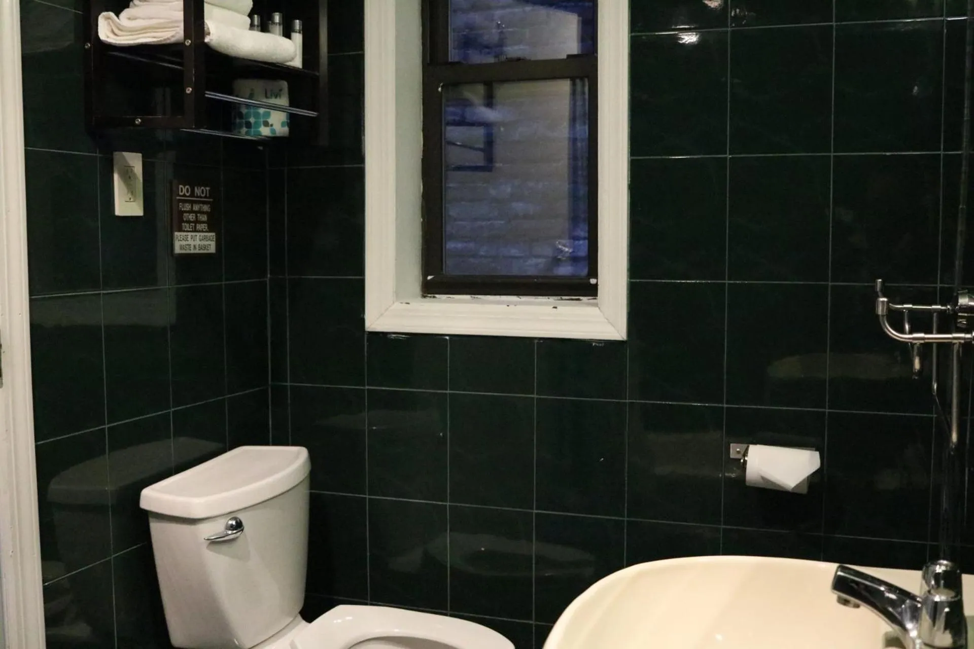 Bathroom in Midtown West Hotel