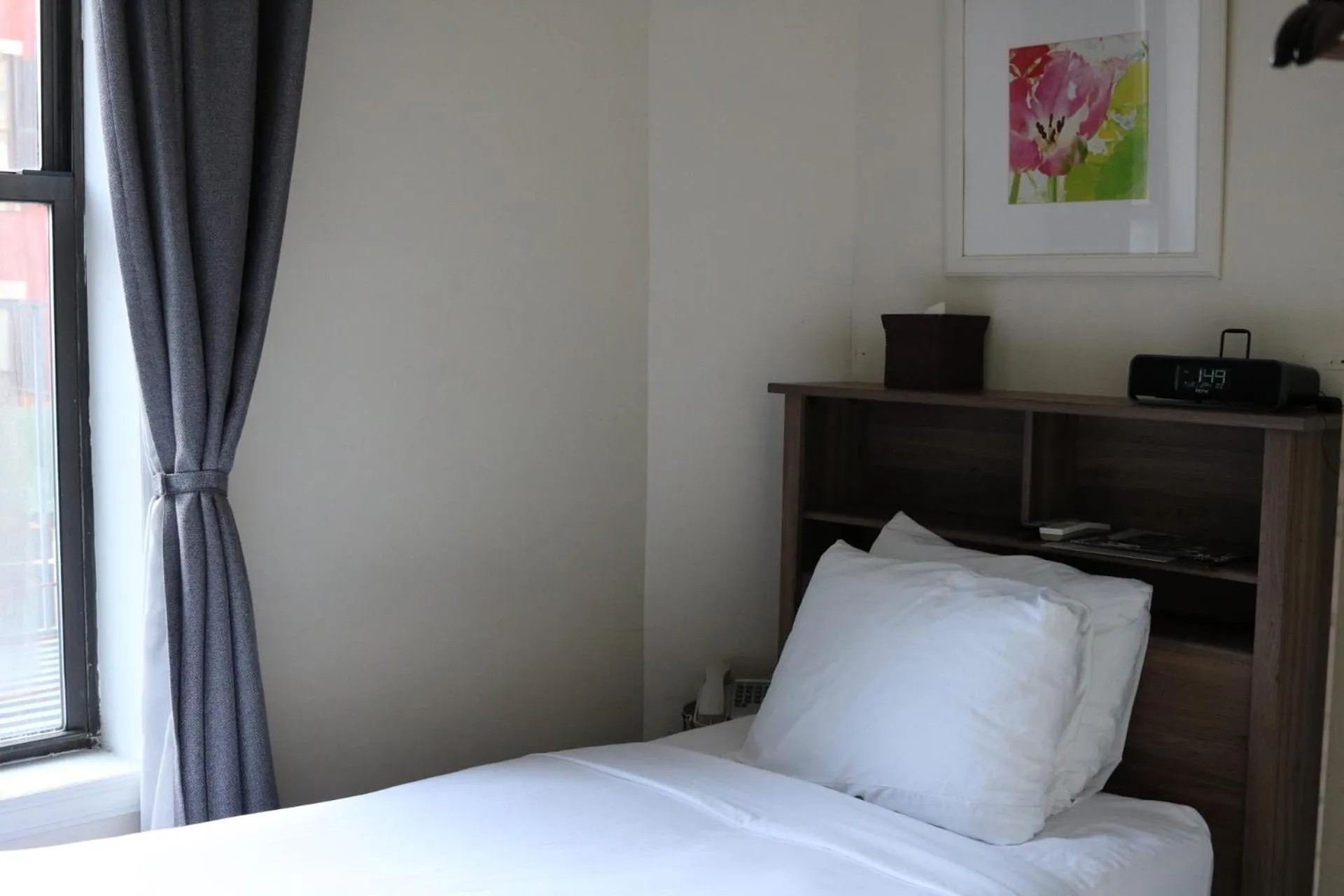 Bed in Midtown West Hotel