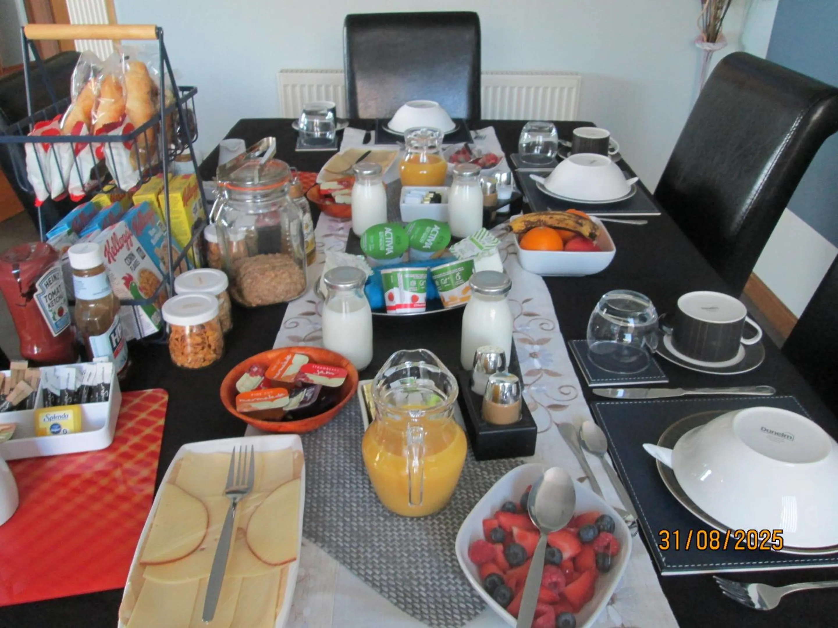 Breakfast in Broomlea