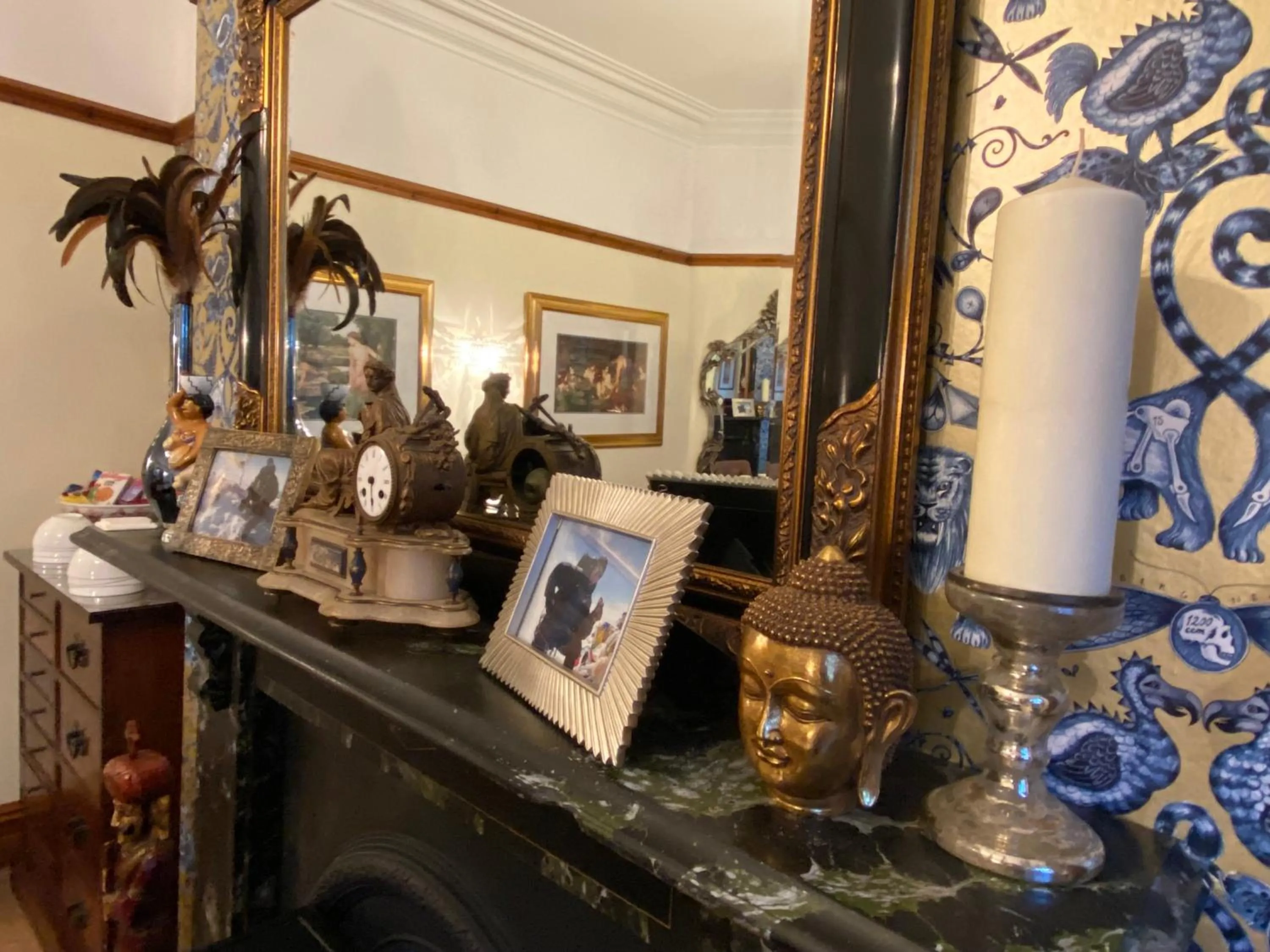 Decorative detail in Elm Tree Lodge