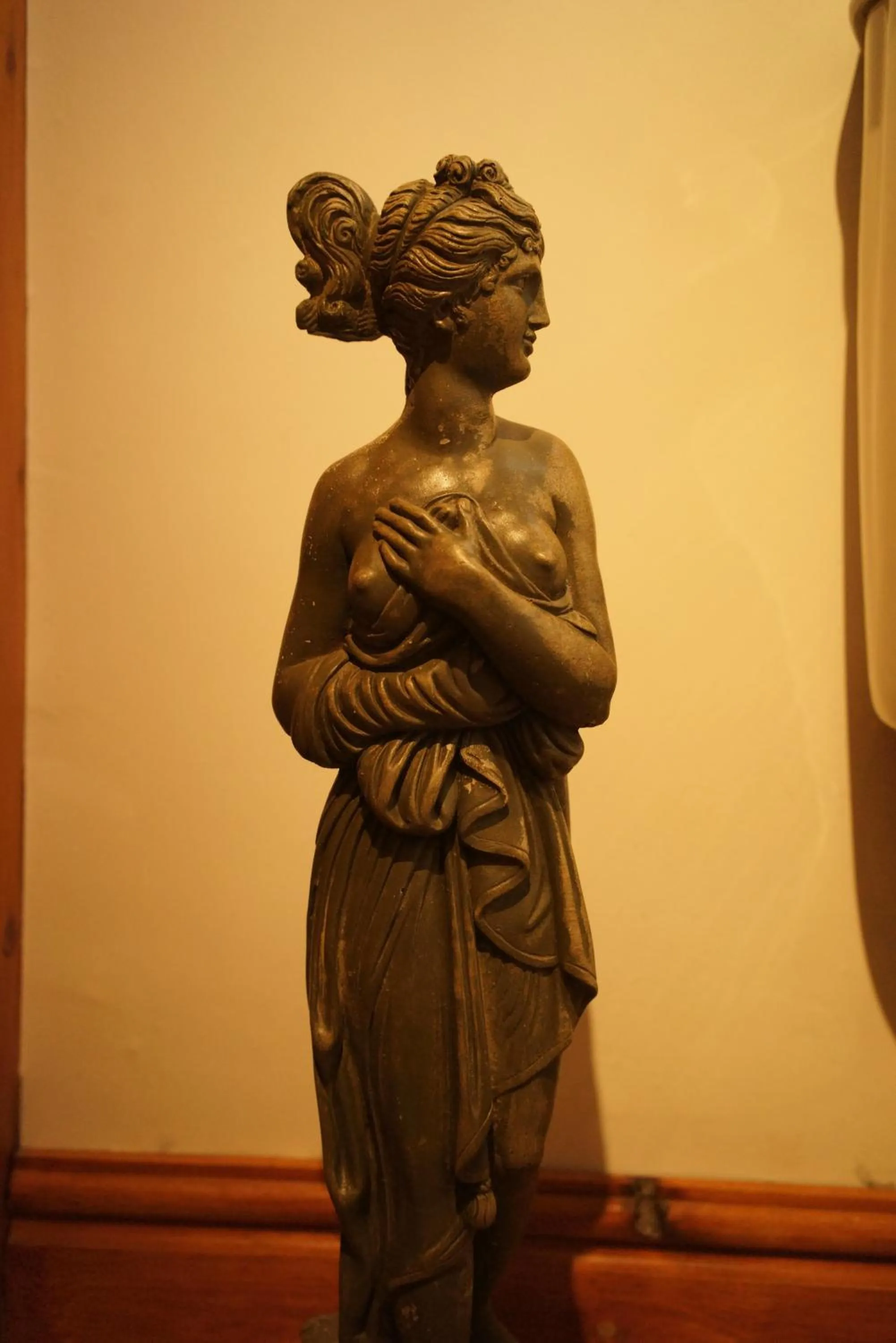 Decorative detail in Elm Tree Lodge