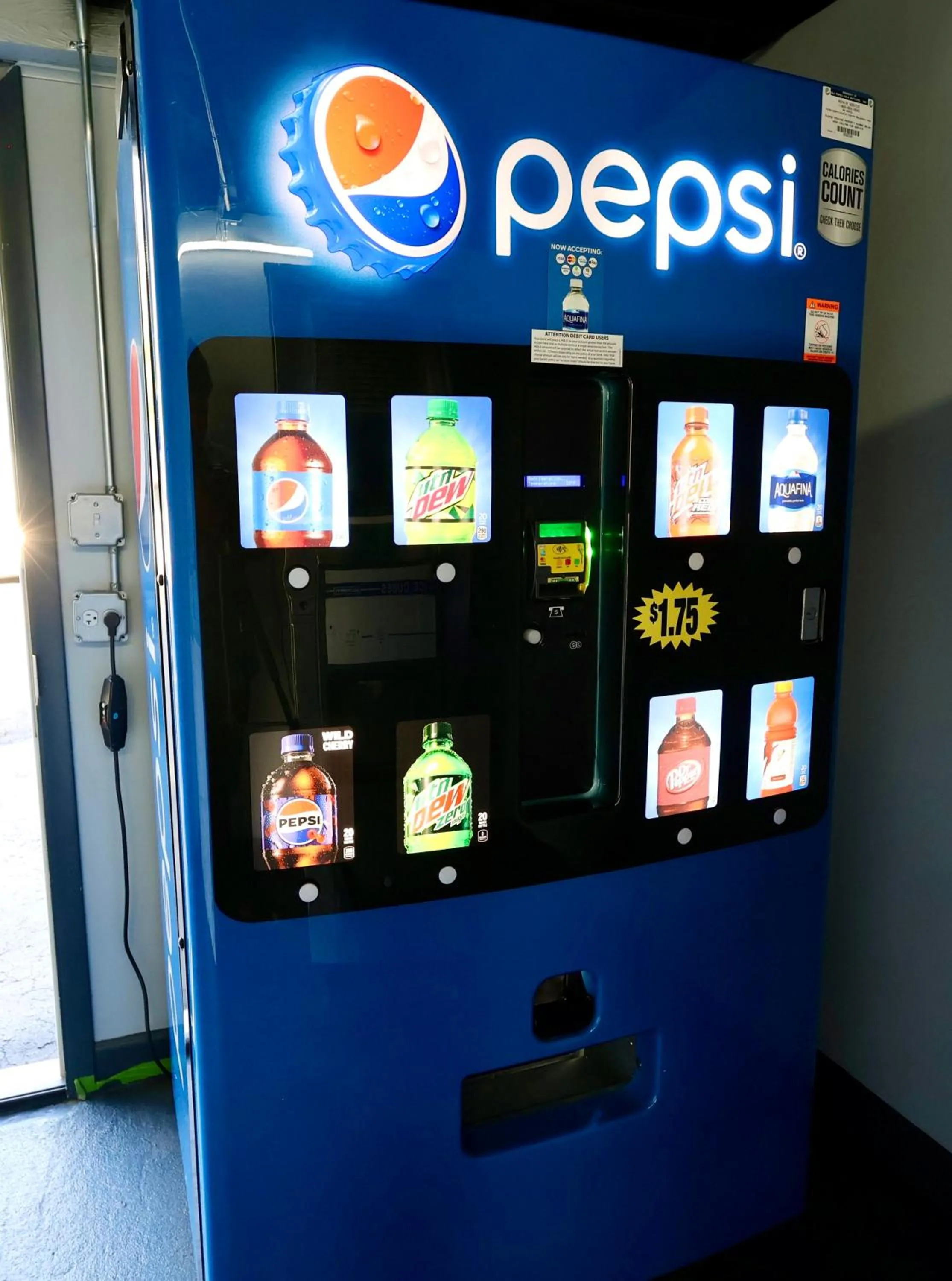 Hillsboro Inn & Suites