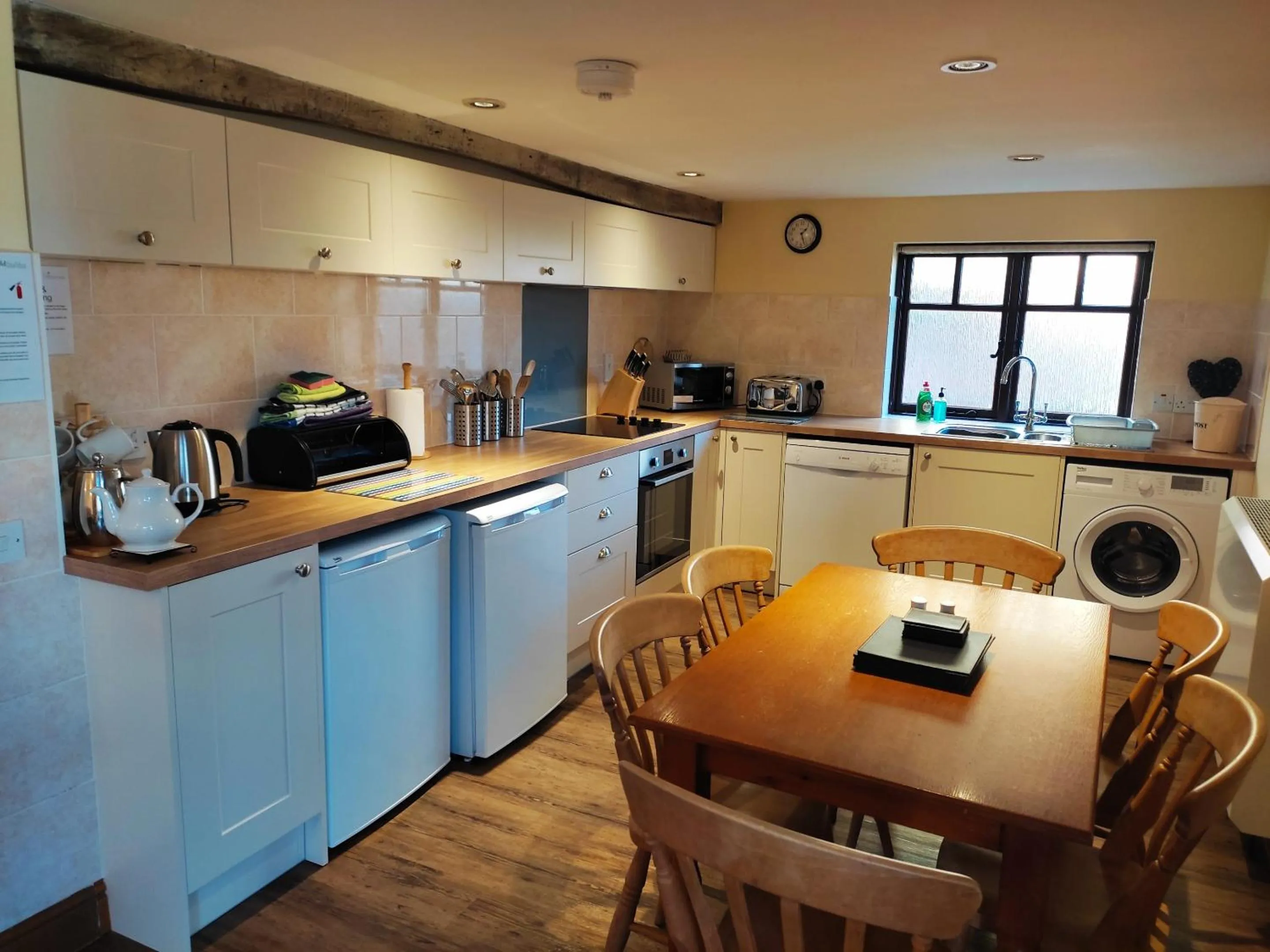 Kitchen or kitchenette in The Old Stables self catering
