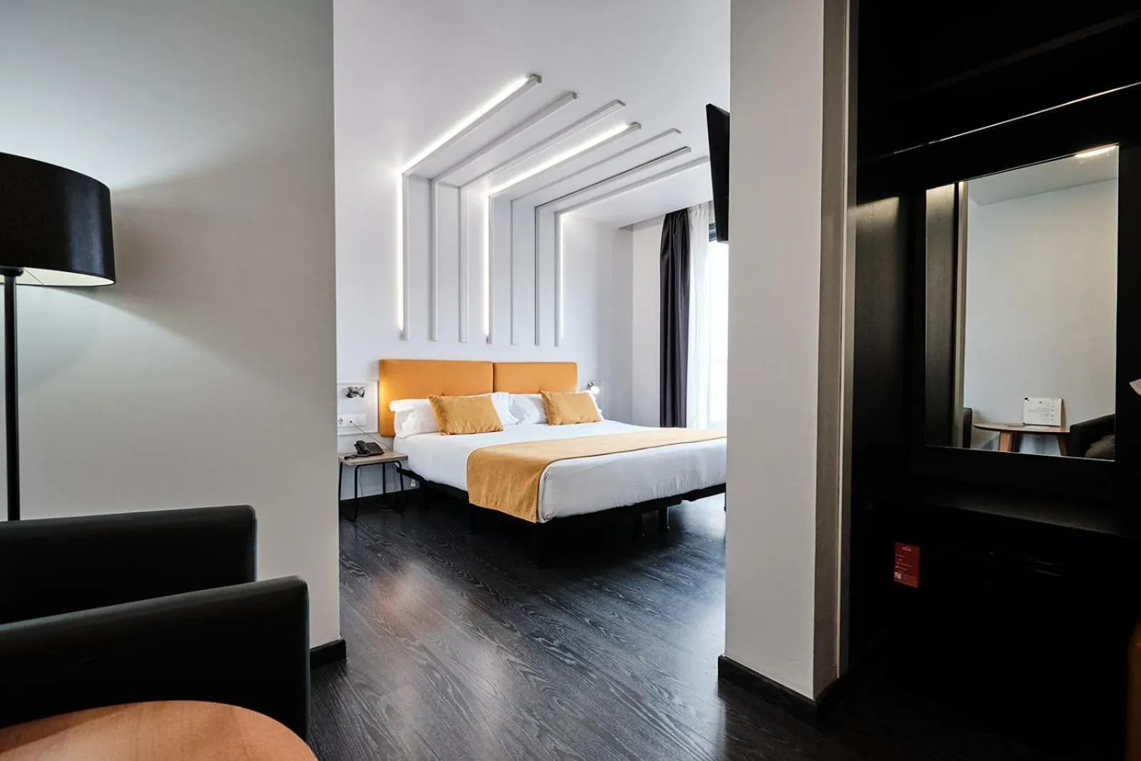 Photo of the whole room, Bed in Hotel Lux Santiago