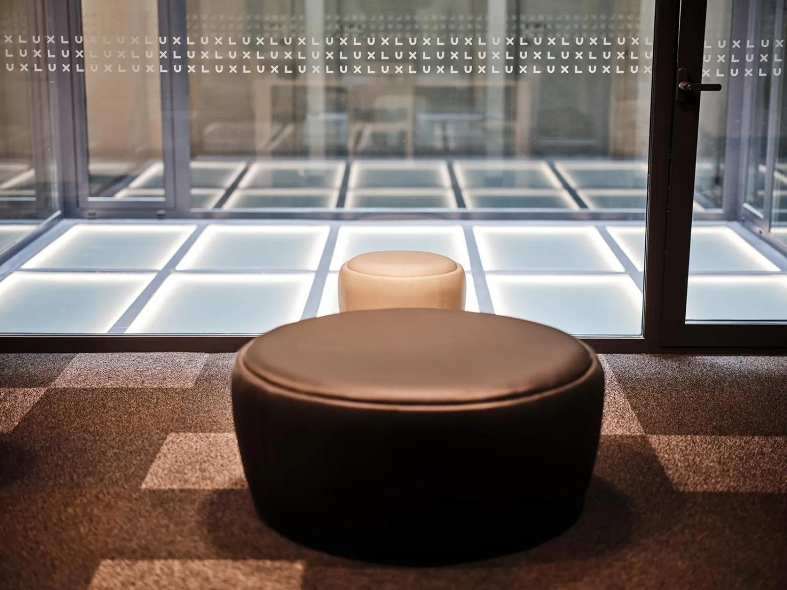 Seating area in Hotel Lux Santiago