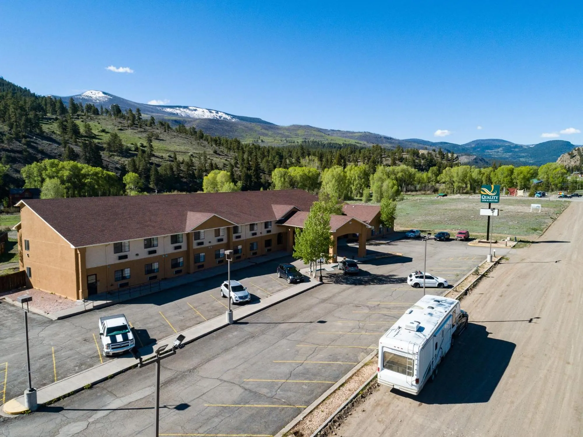 Parking in Quality Inn & Suites