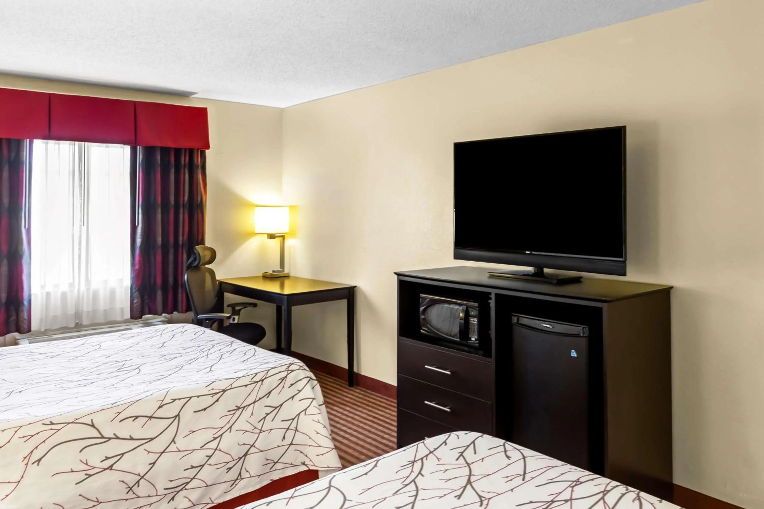 Bedroom, Bed in Best Western Jacksonville Inn