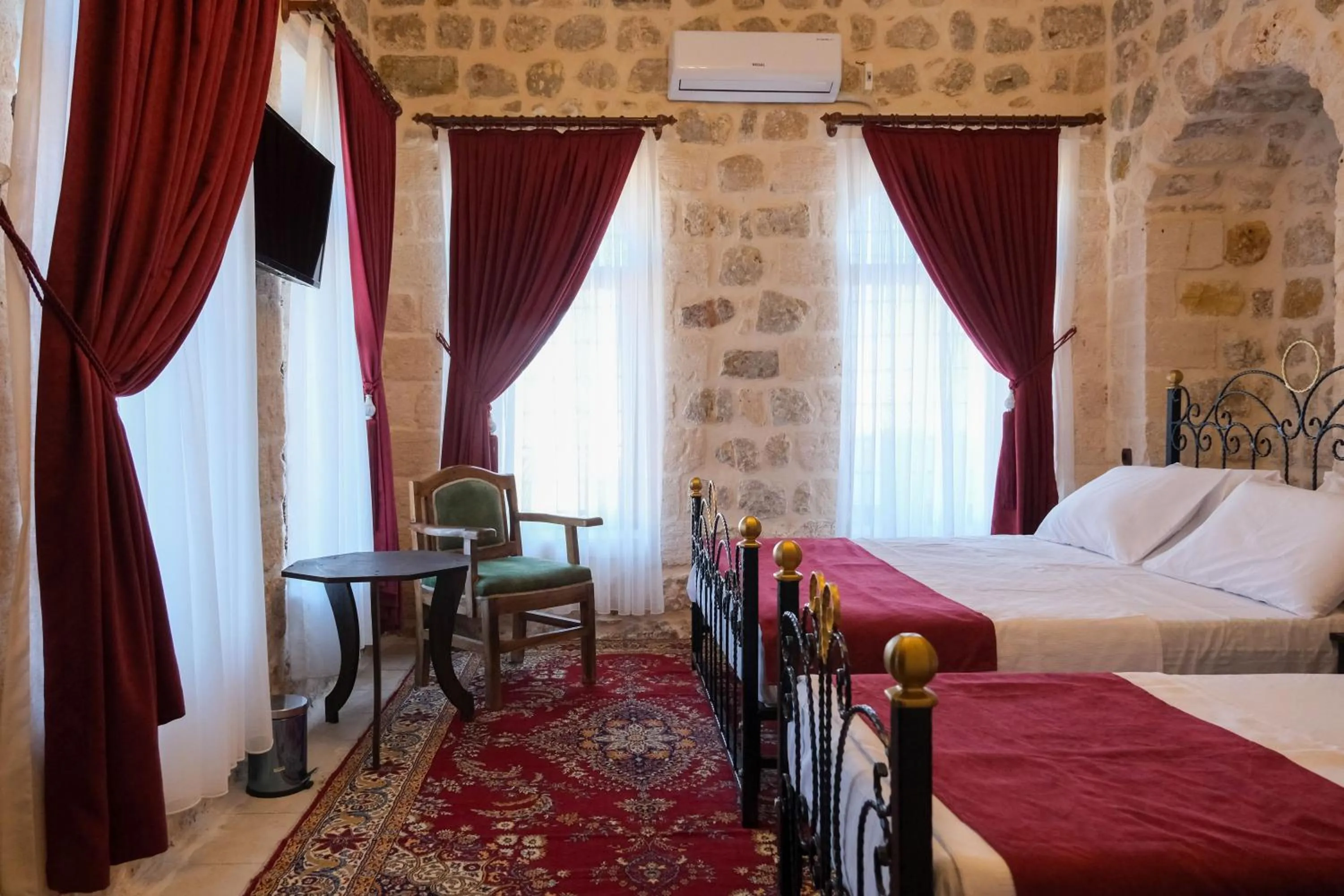 Bed in MİRSTONE TARİHİ KONAK