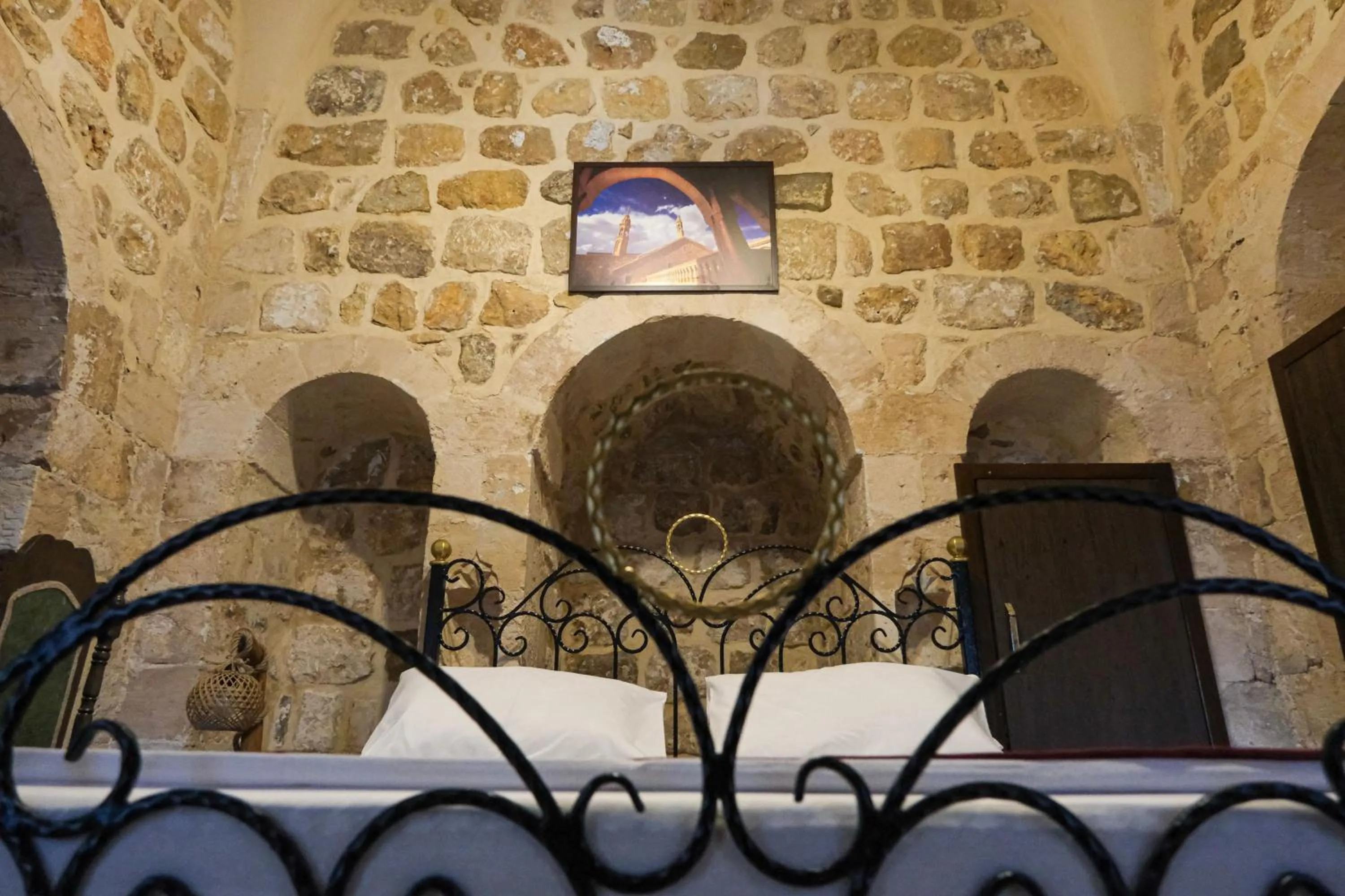 Bed in MİRSTONE TARİHİ KONAK