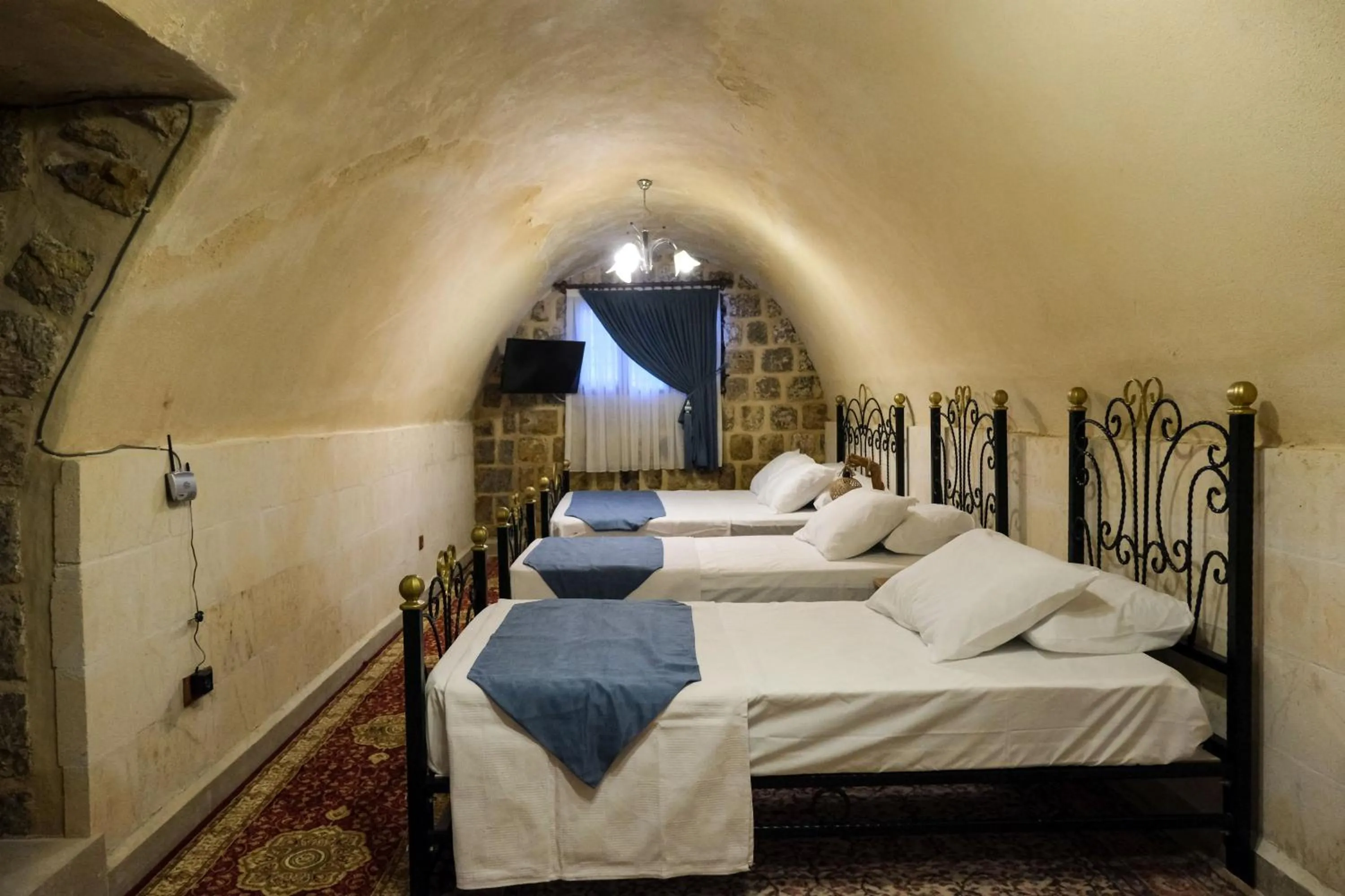 Bed in MİRSTONE TARİHİ KONAK