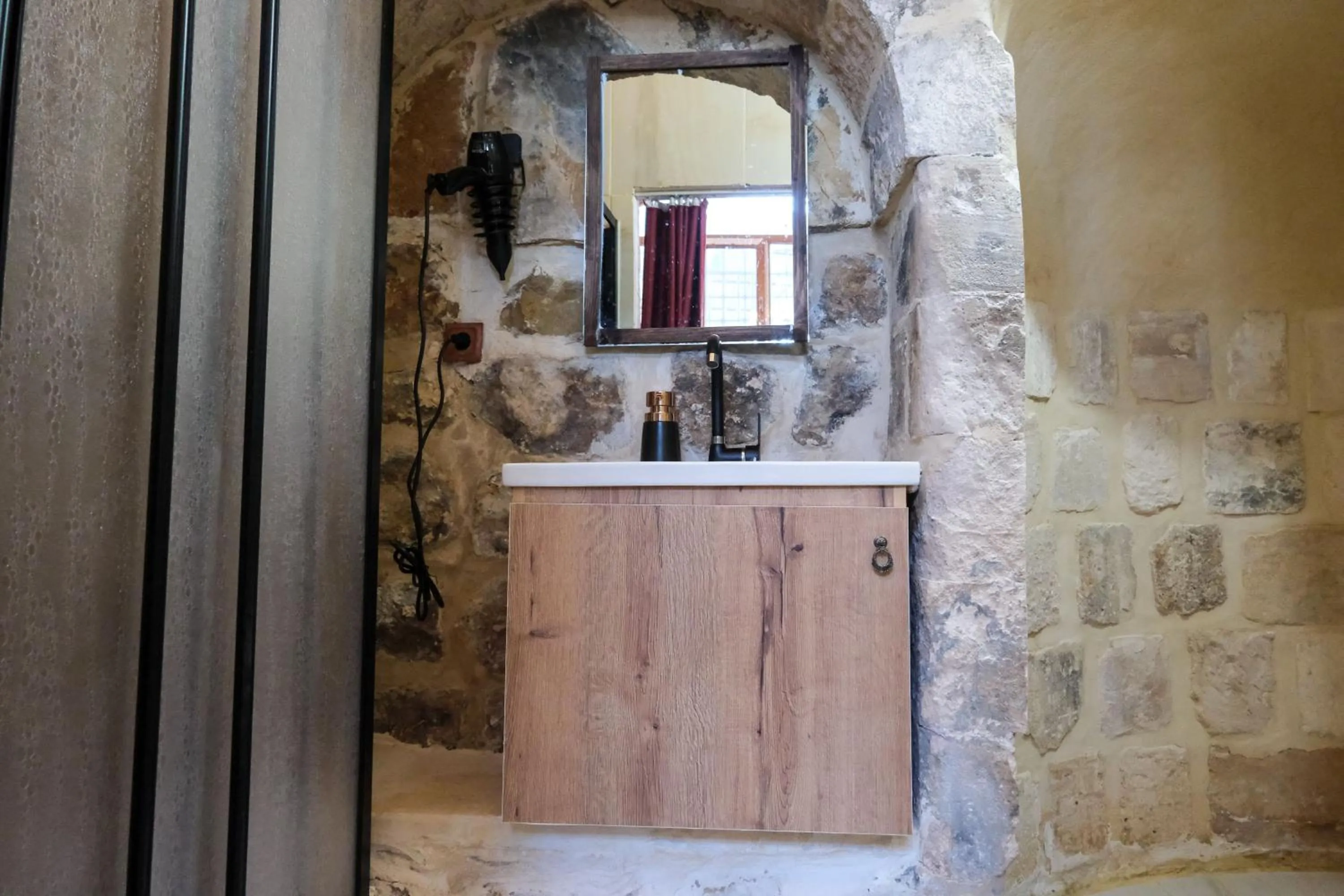 Bathroom in MİRSTONE TARİHİ KONAK