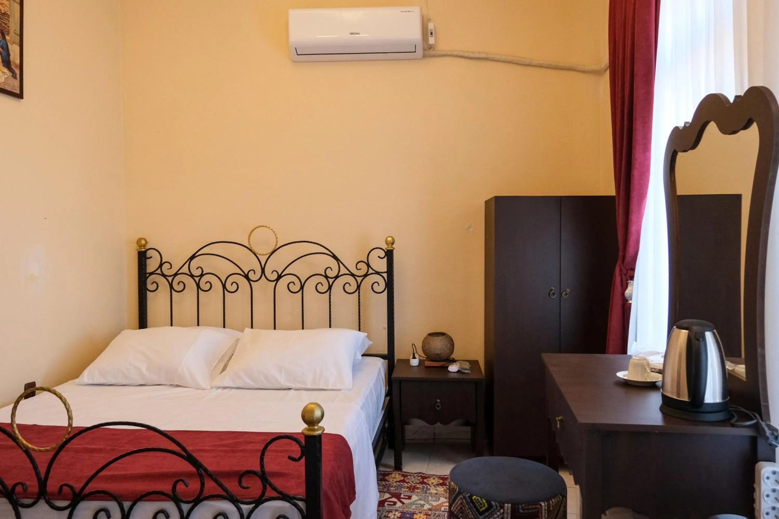 Bed in MİRSTONE TARİHİ KONAK