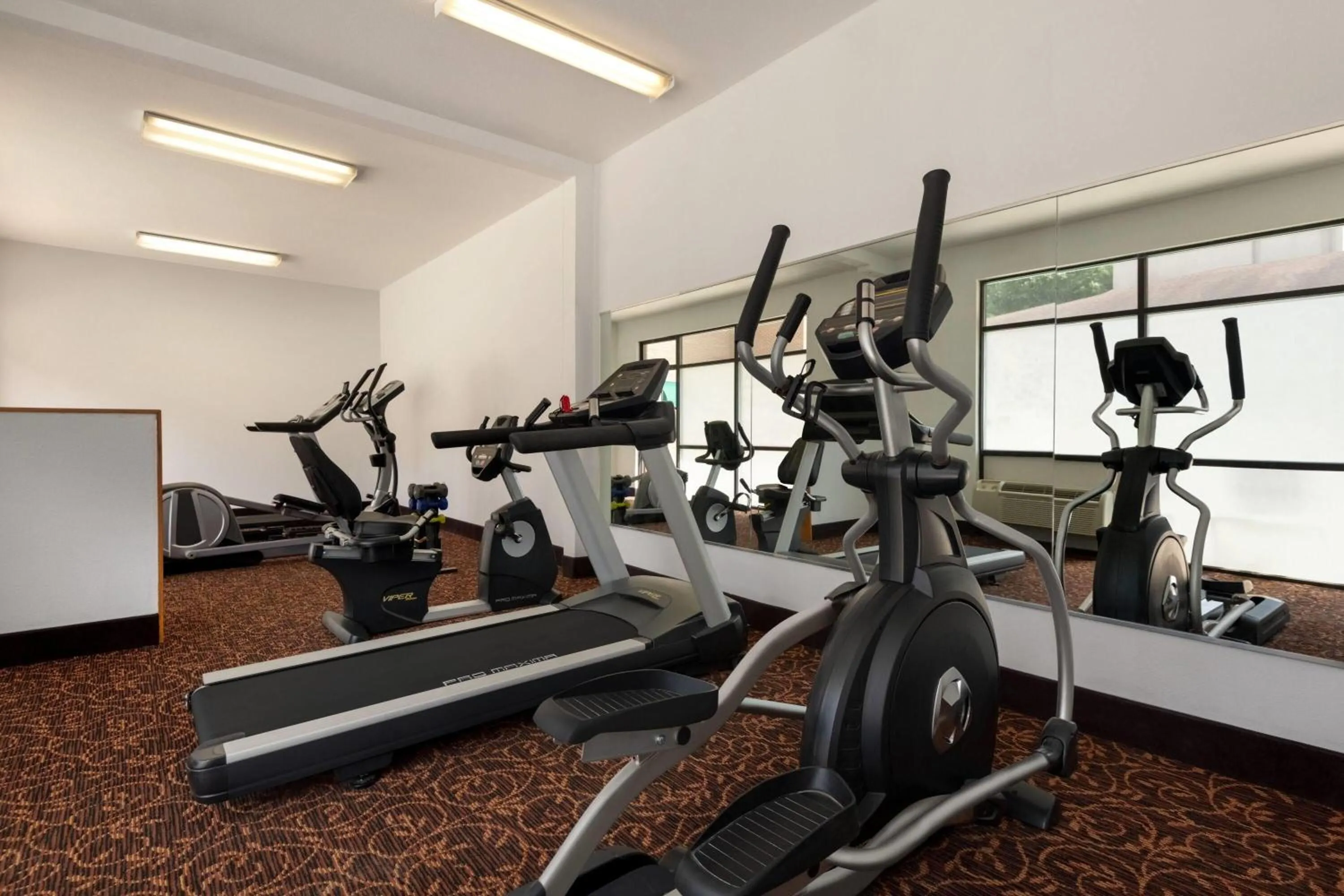 Fitness centre/facilities in Days Inn by Wyndham Lexington