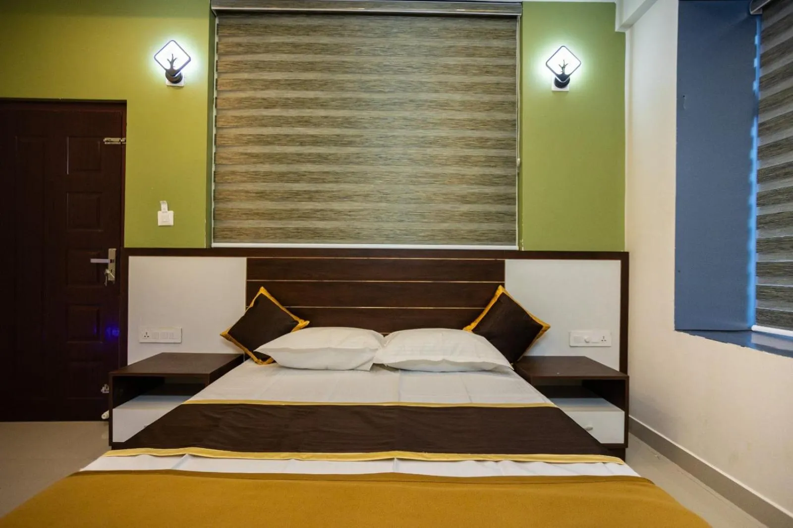 Bed in The Green Room Tourist Home