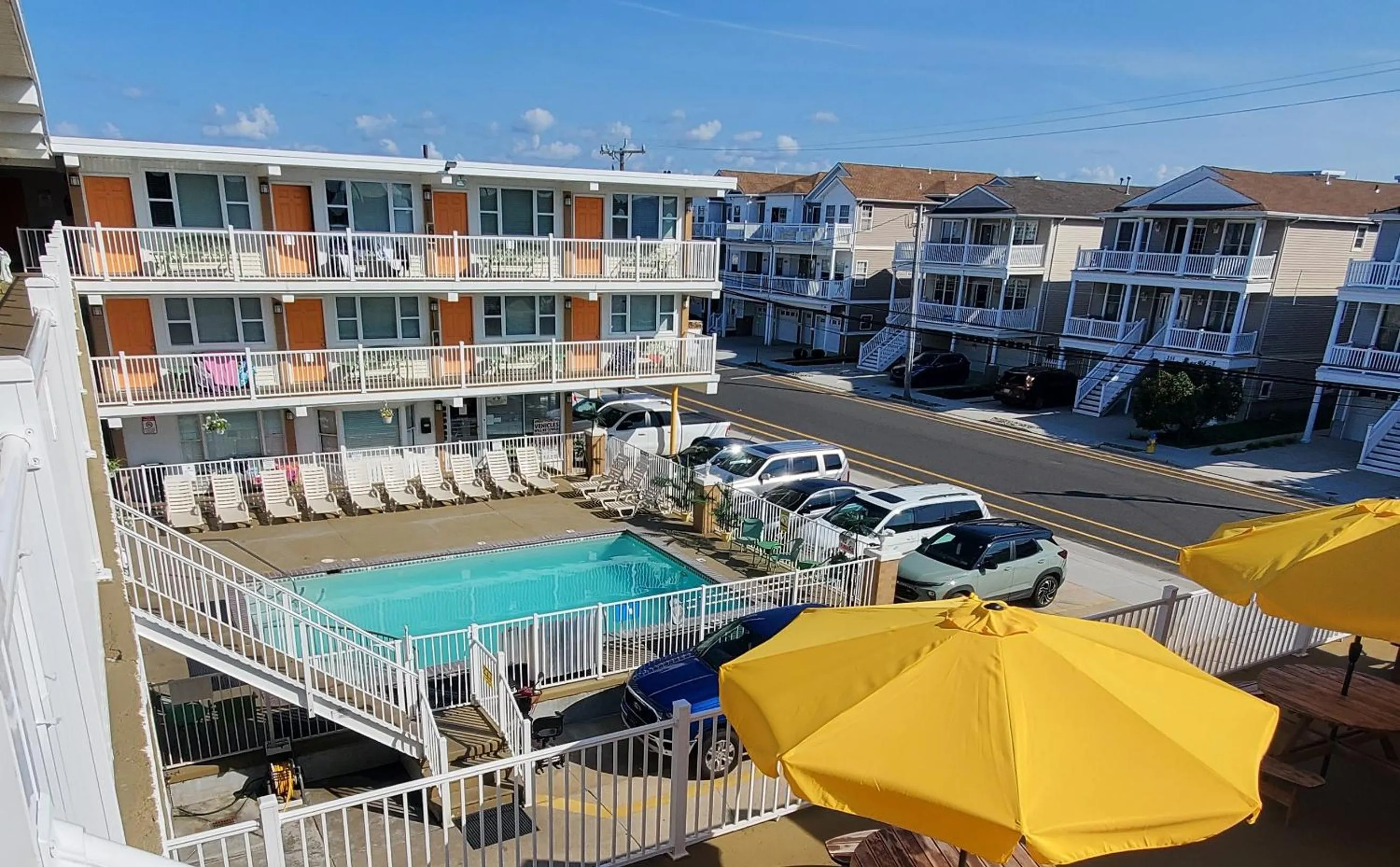 Property building in Esplanade Suites - A Sundance Vacations Property