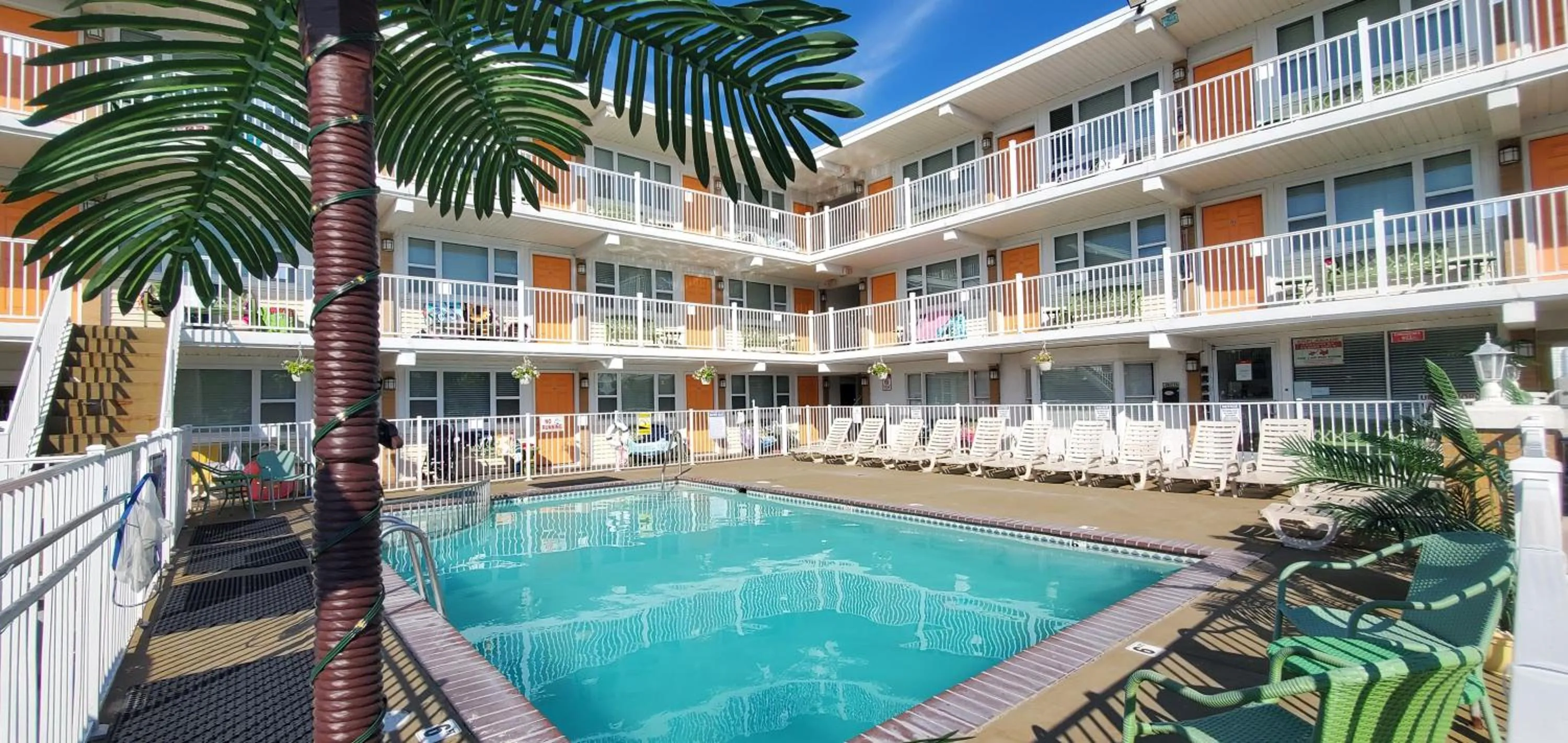 Property building in Esplanade Suites - A Sundance Vacations Property