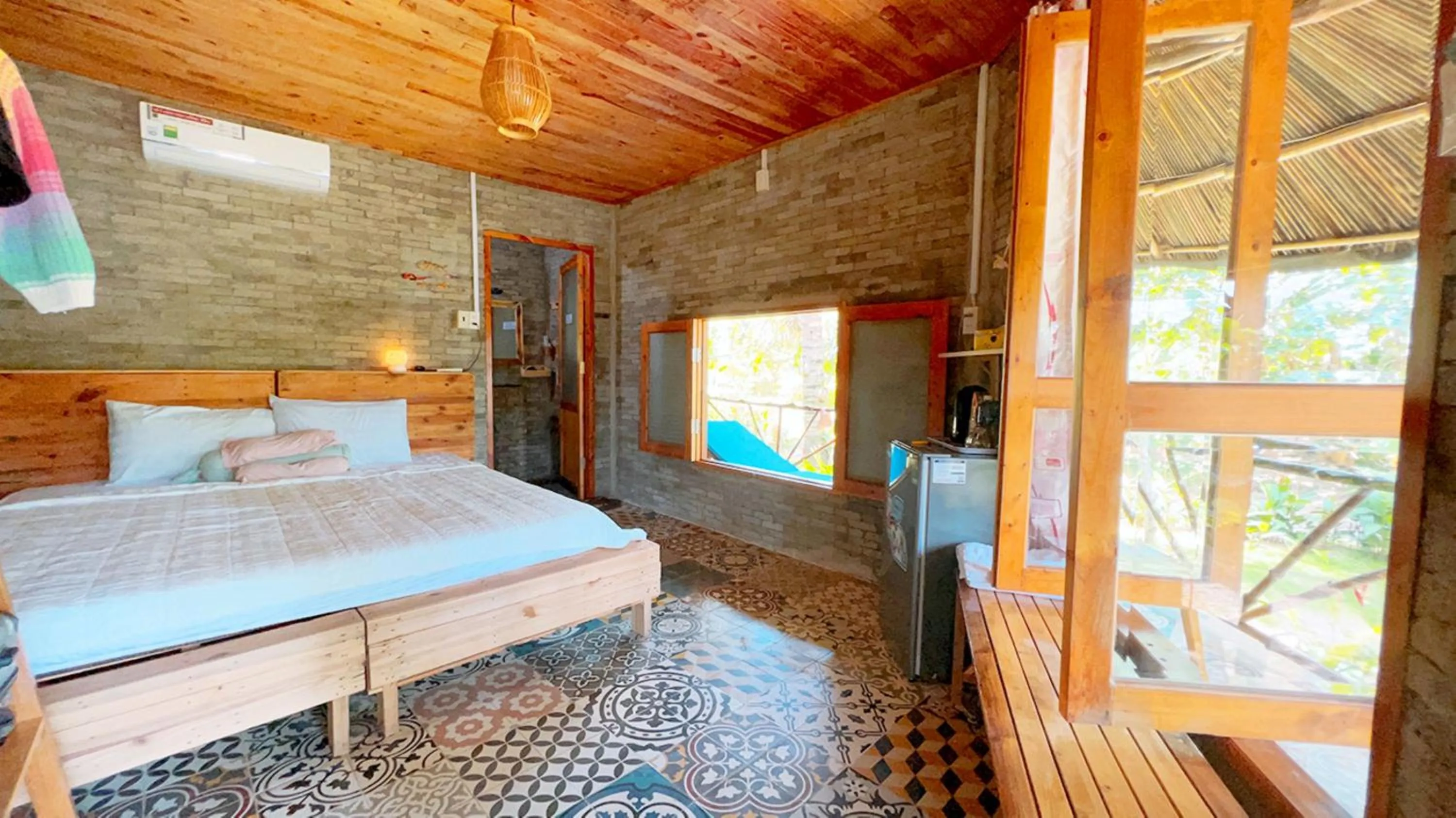 Photo of the whole room in Me bungalow beach resort