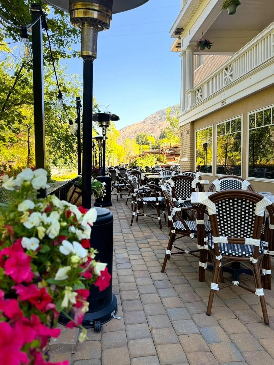 Restaurant/places to eat in Riverside Hot Springs Inn & Spa - Adults Only