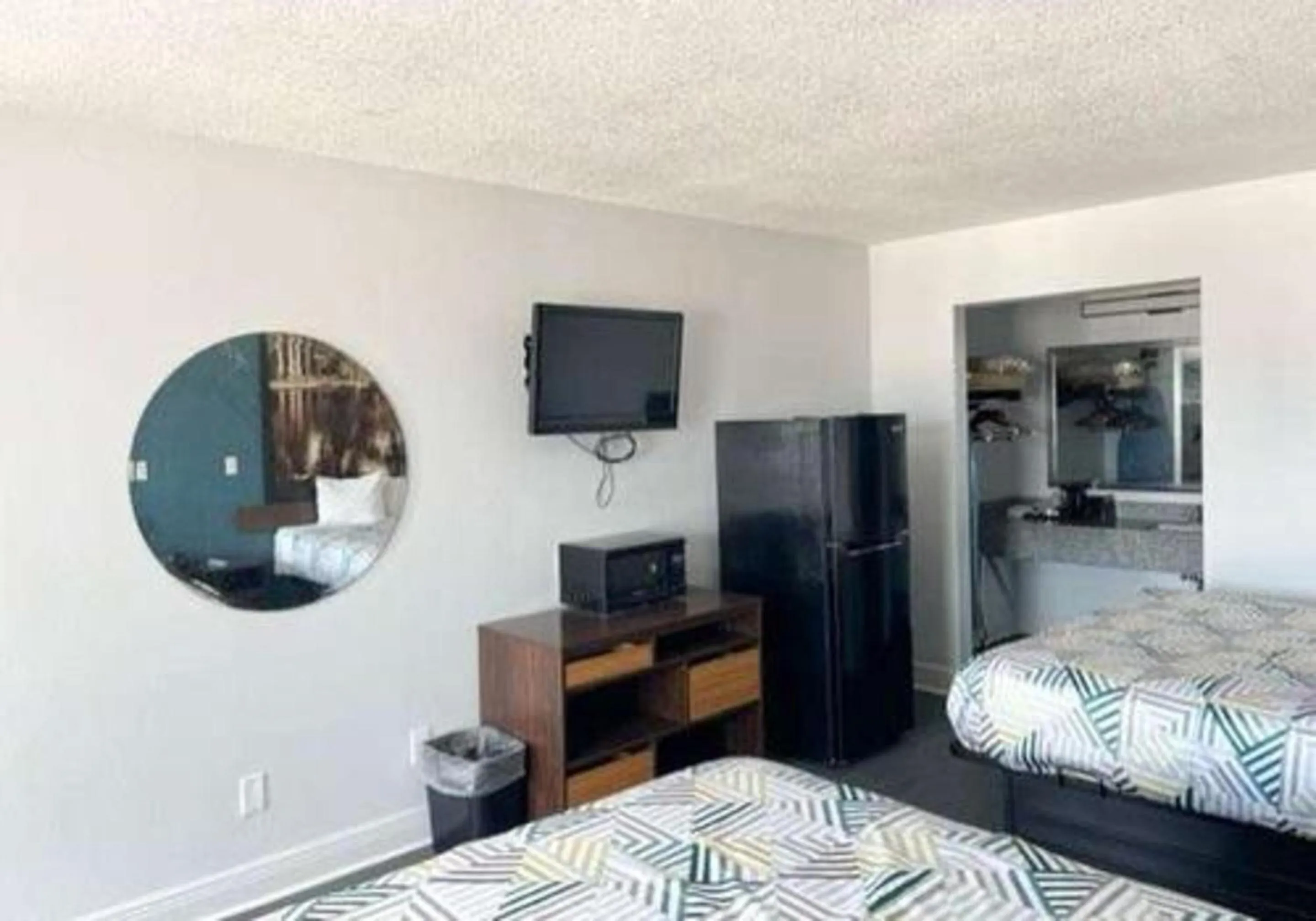 Bed in Motel 6-Opelousas, LA